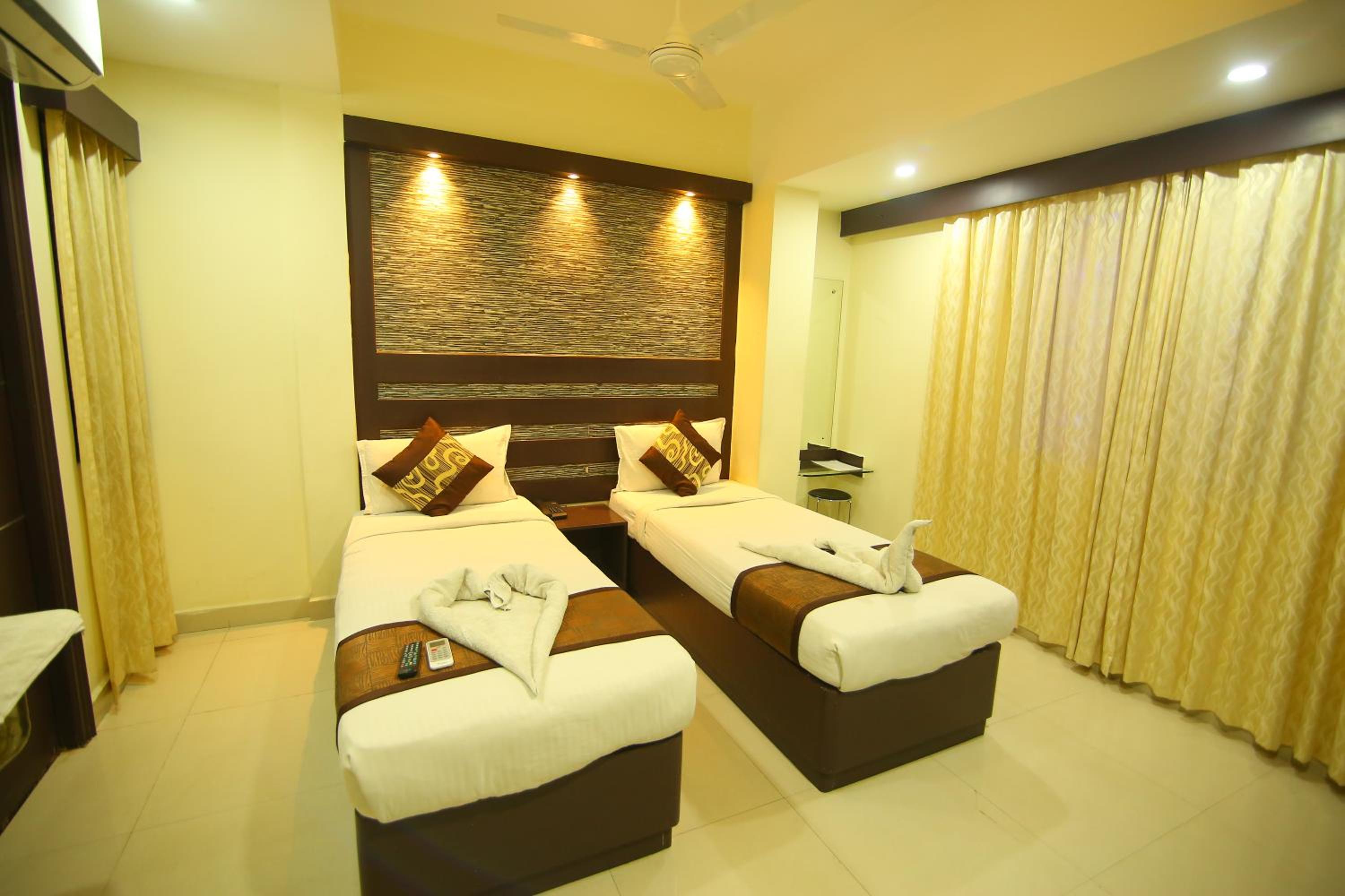 Deluxe Double Room - Photo 72