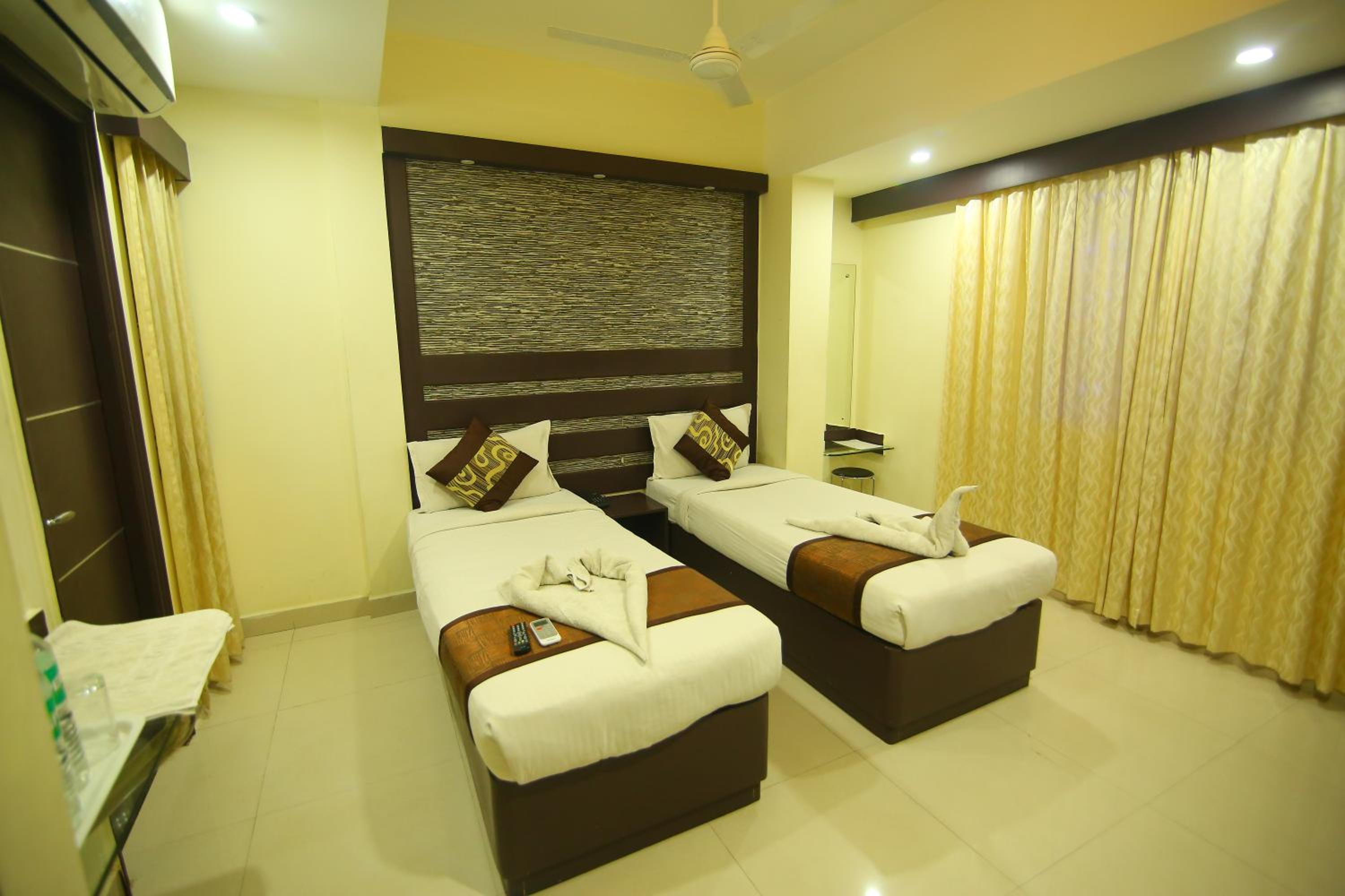 Deluxe Double Room - Photo 75