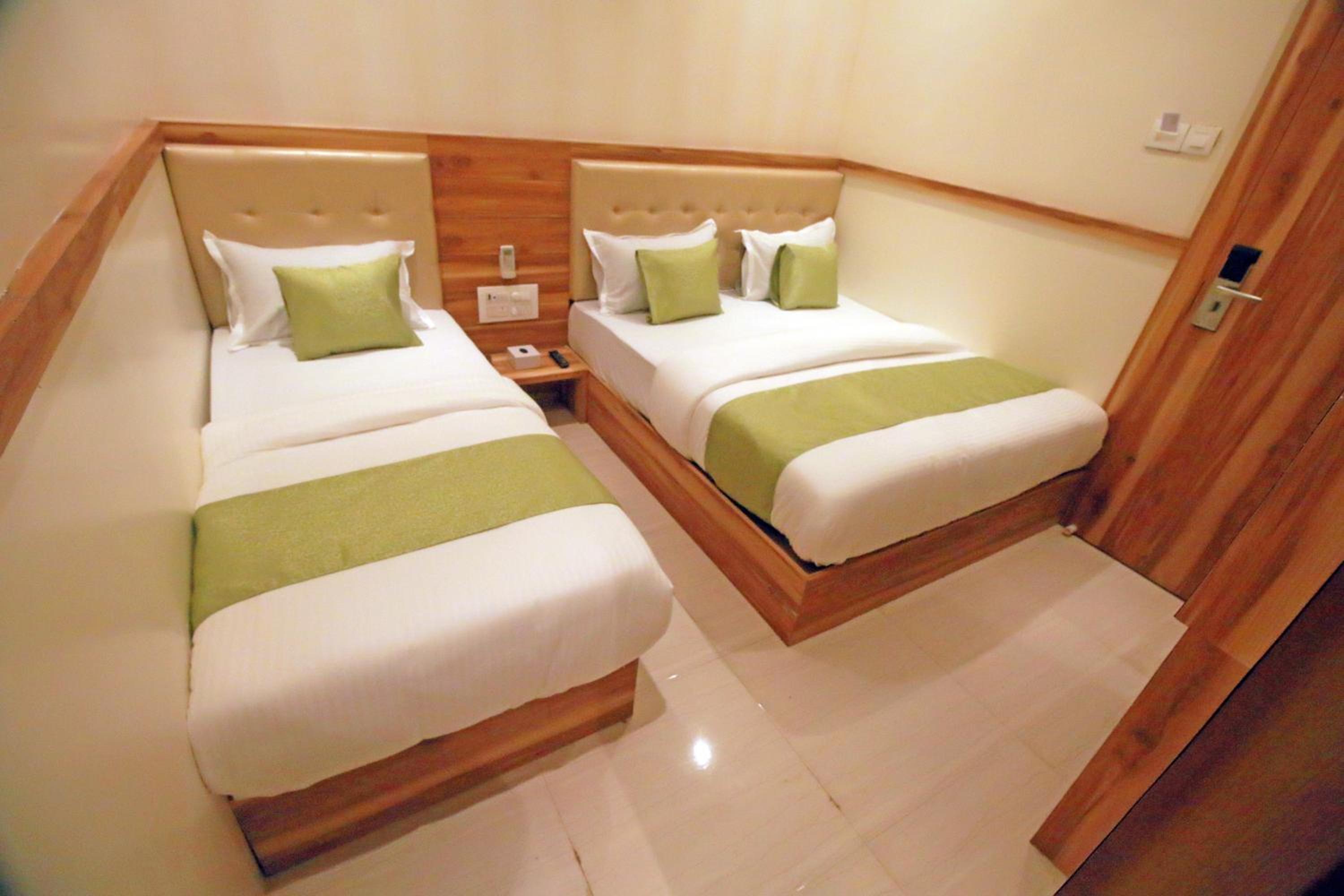 Economy Triple Room with Shared Bathroom