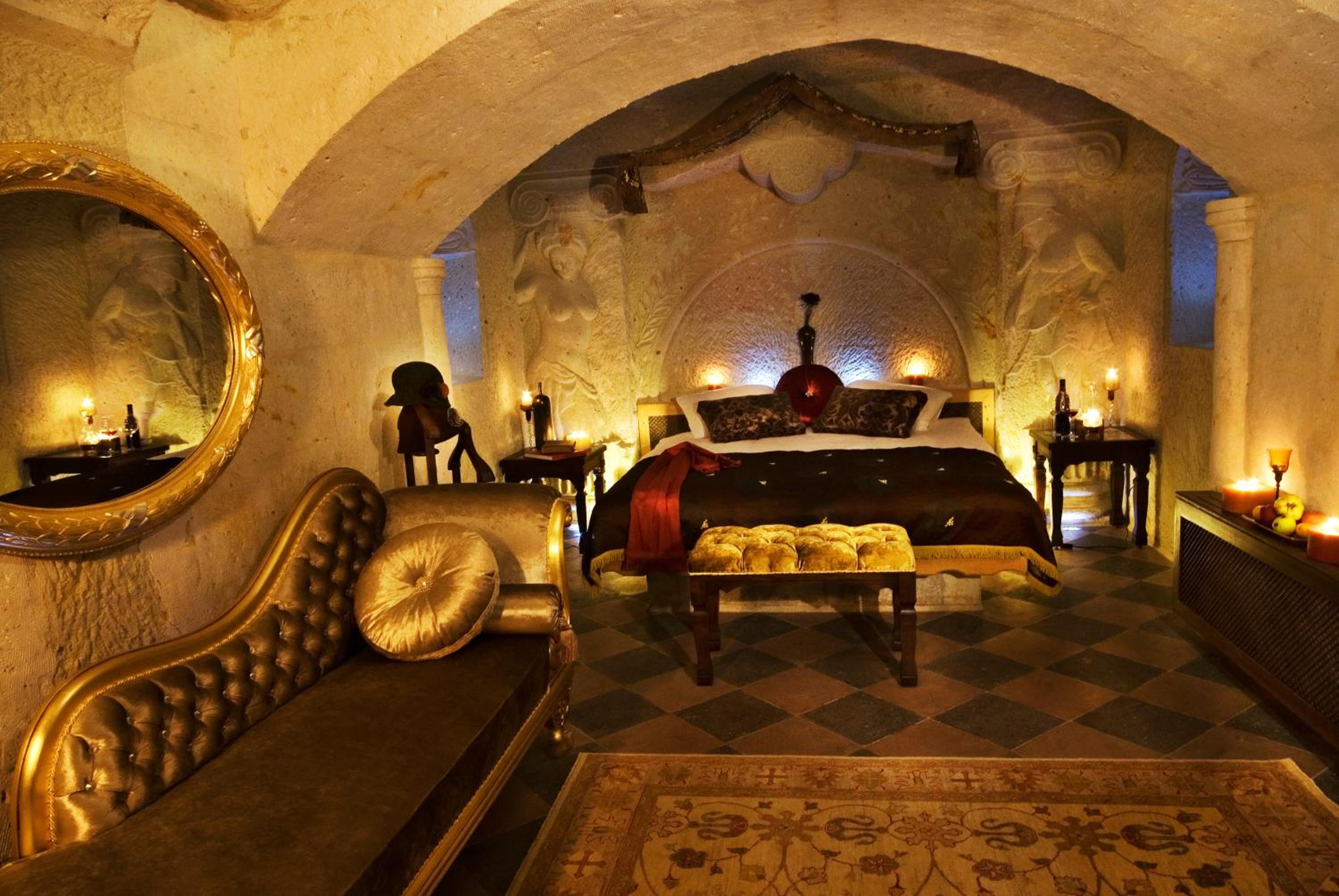 Cave Suite photo 1
