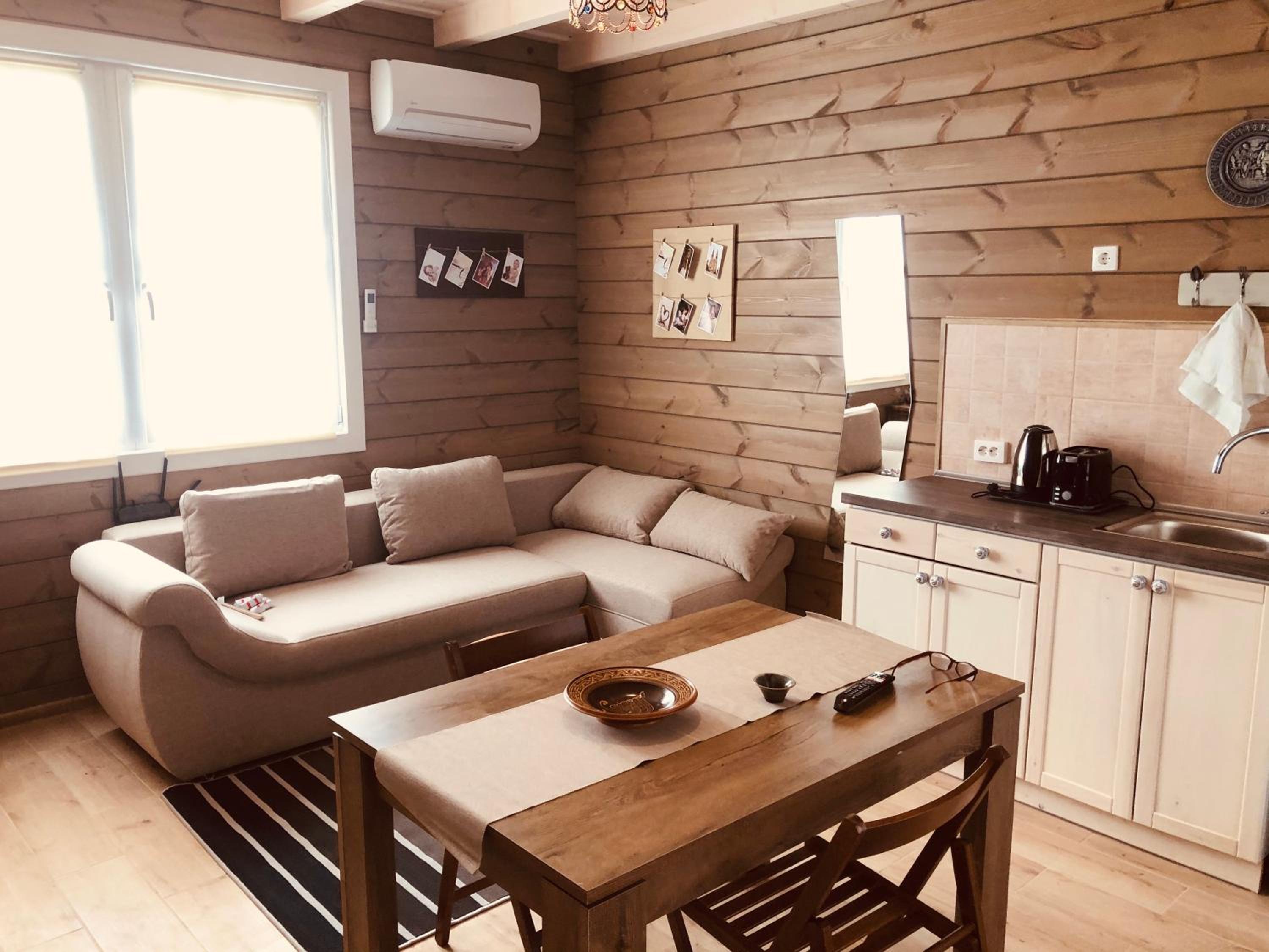 One-Bedroom House - Photo 10