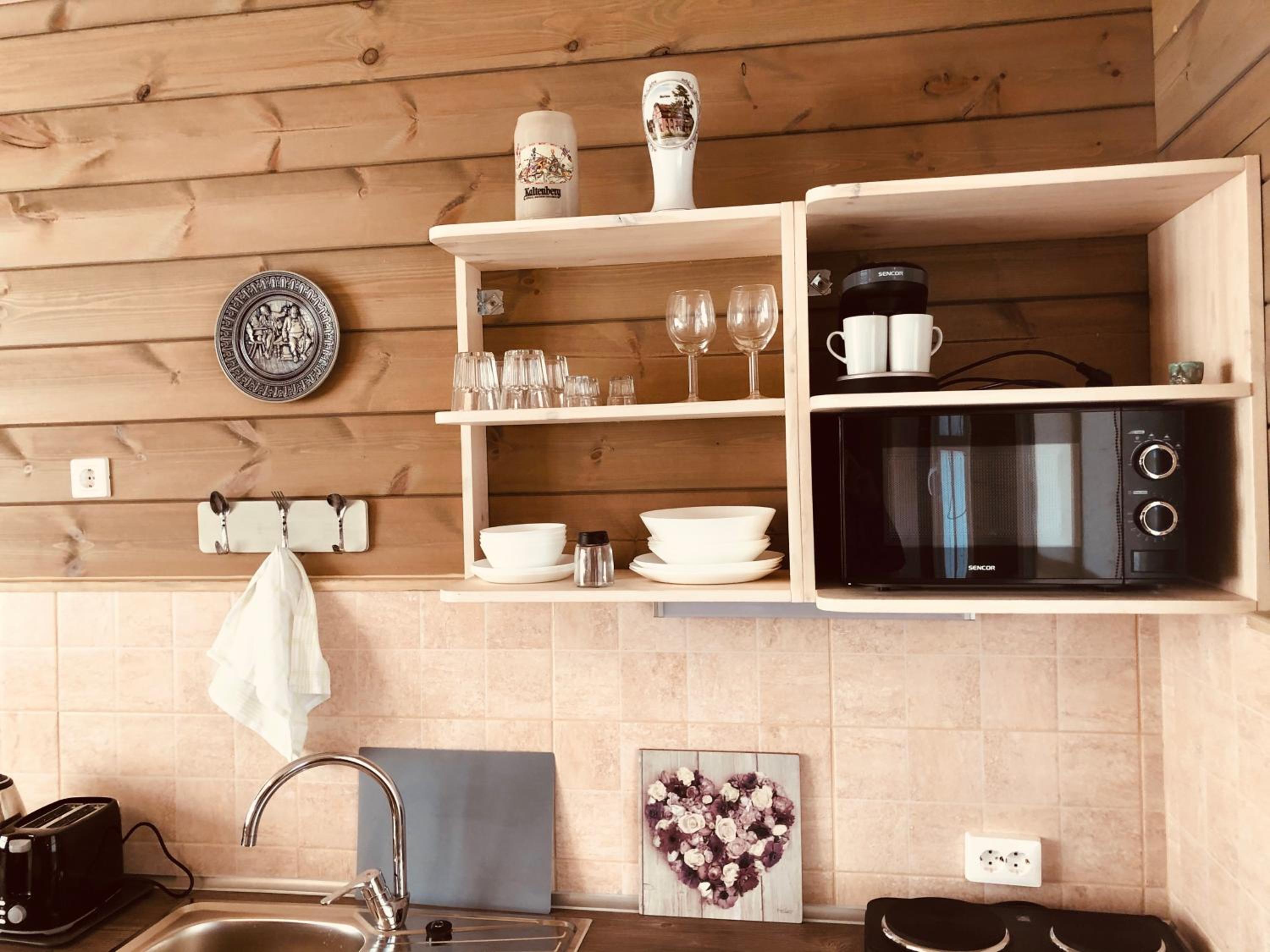 One-Bedroom House - Photo 7