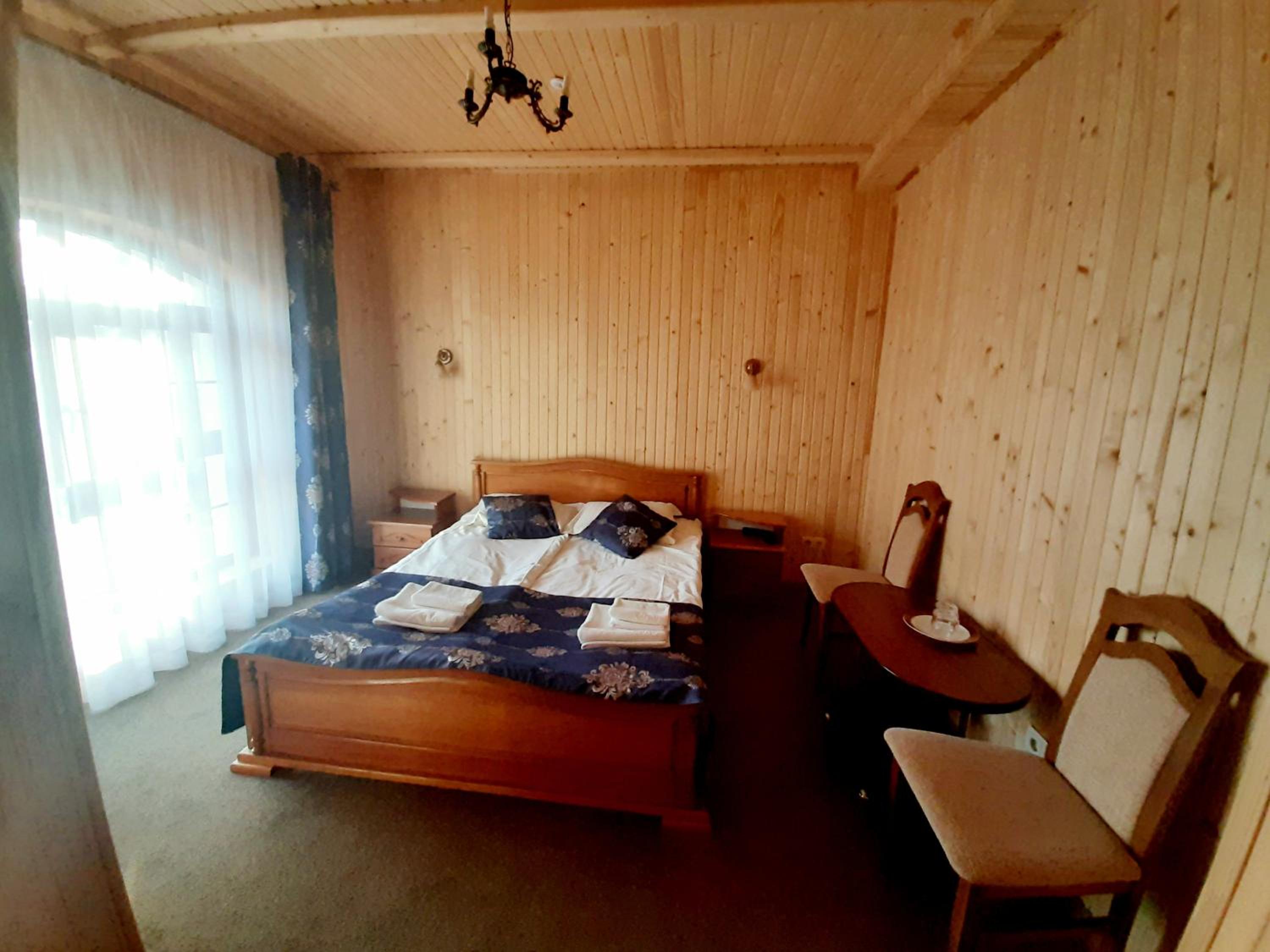 Budget Double Room photo 2