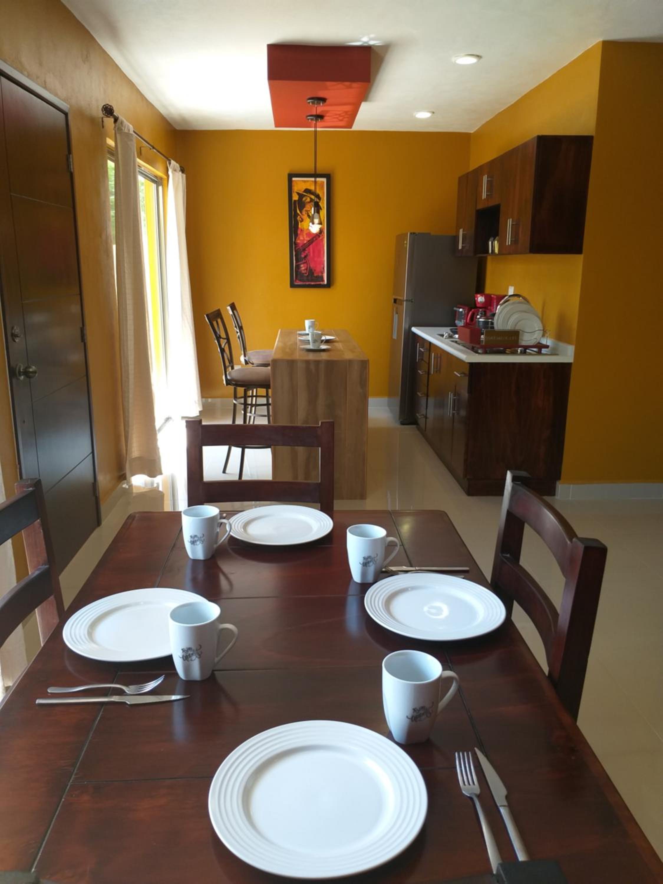 Deluxe Family Suite - Photo 19