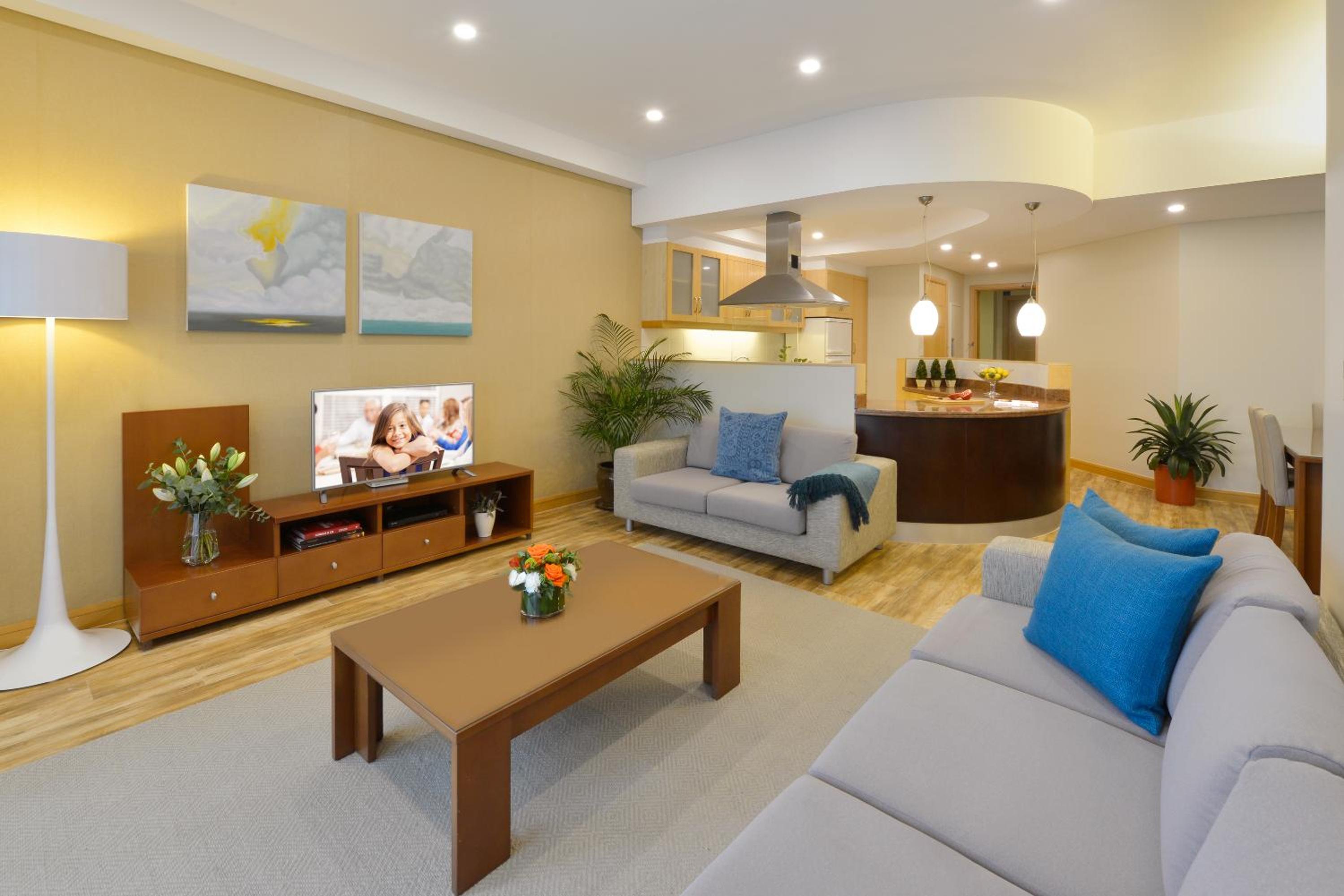 One-Bedroom Deluxe Apartment