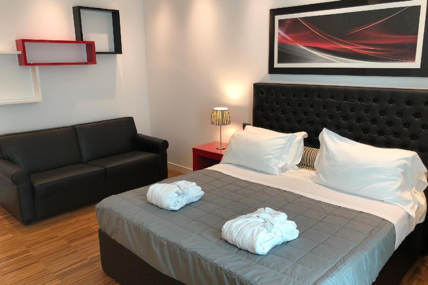 Superior King Room - Photo 1