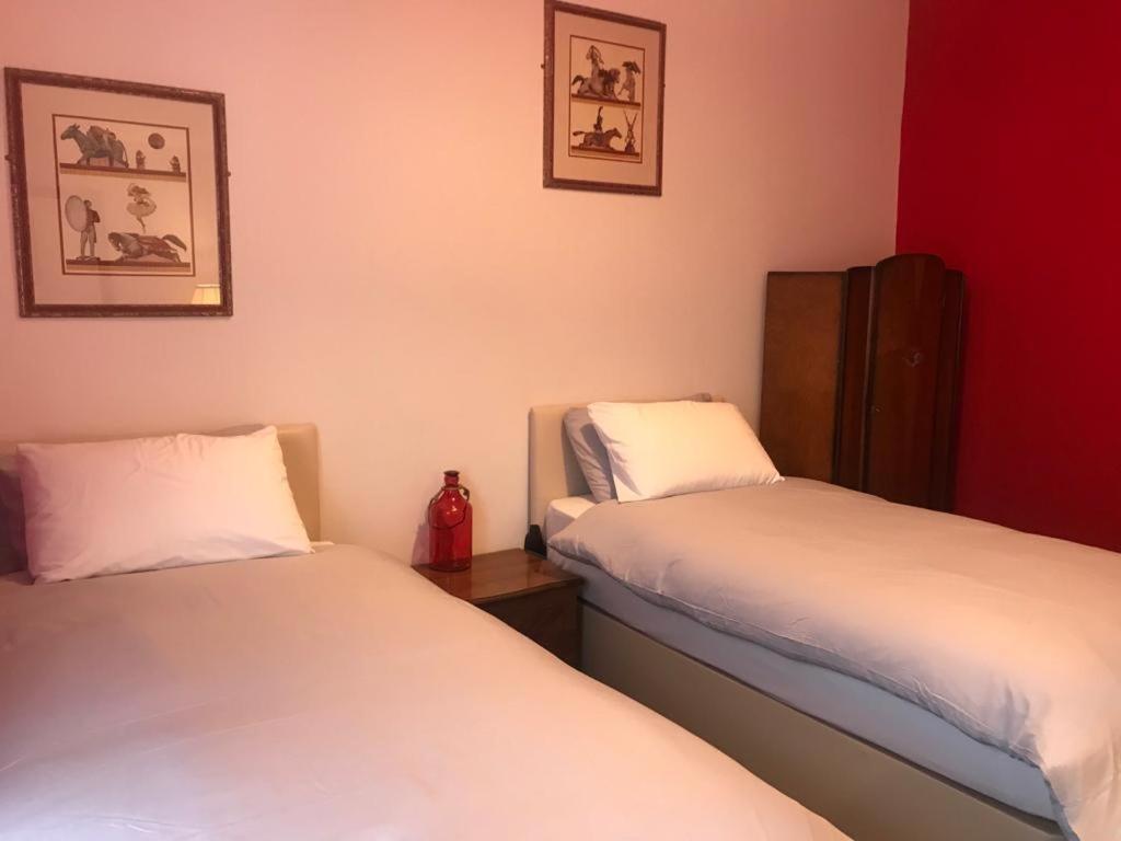 Standard Double Room With Shared Bathroom photo 1