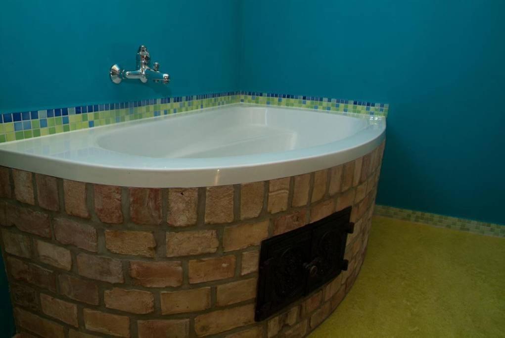 Seven-Bedroom House photo 2