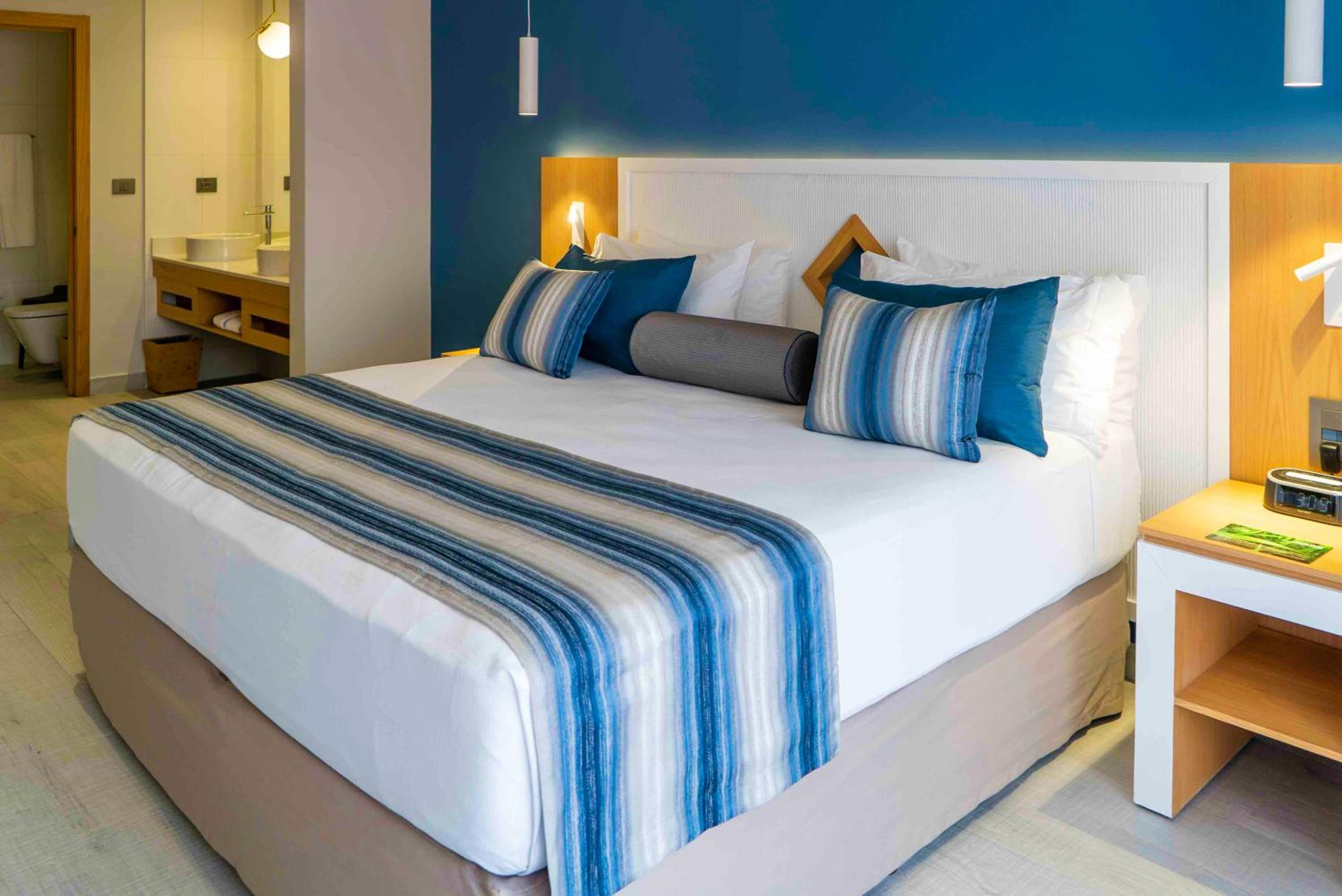 Premium Deluxe Room