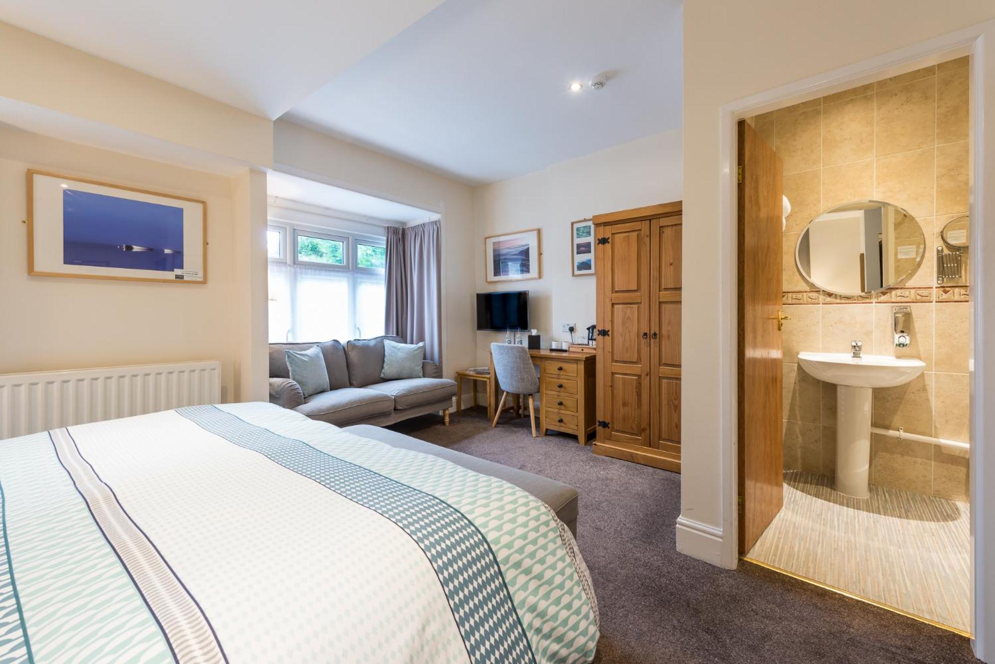 Large Double Room photo 2