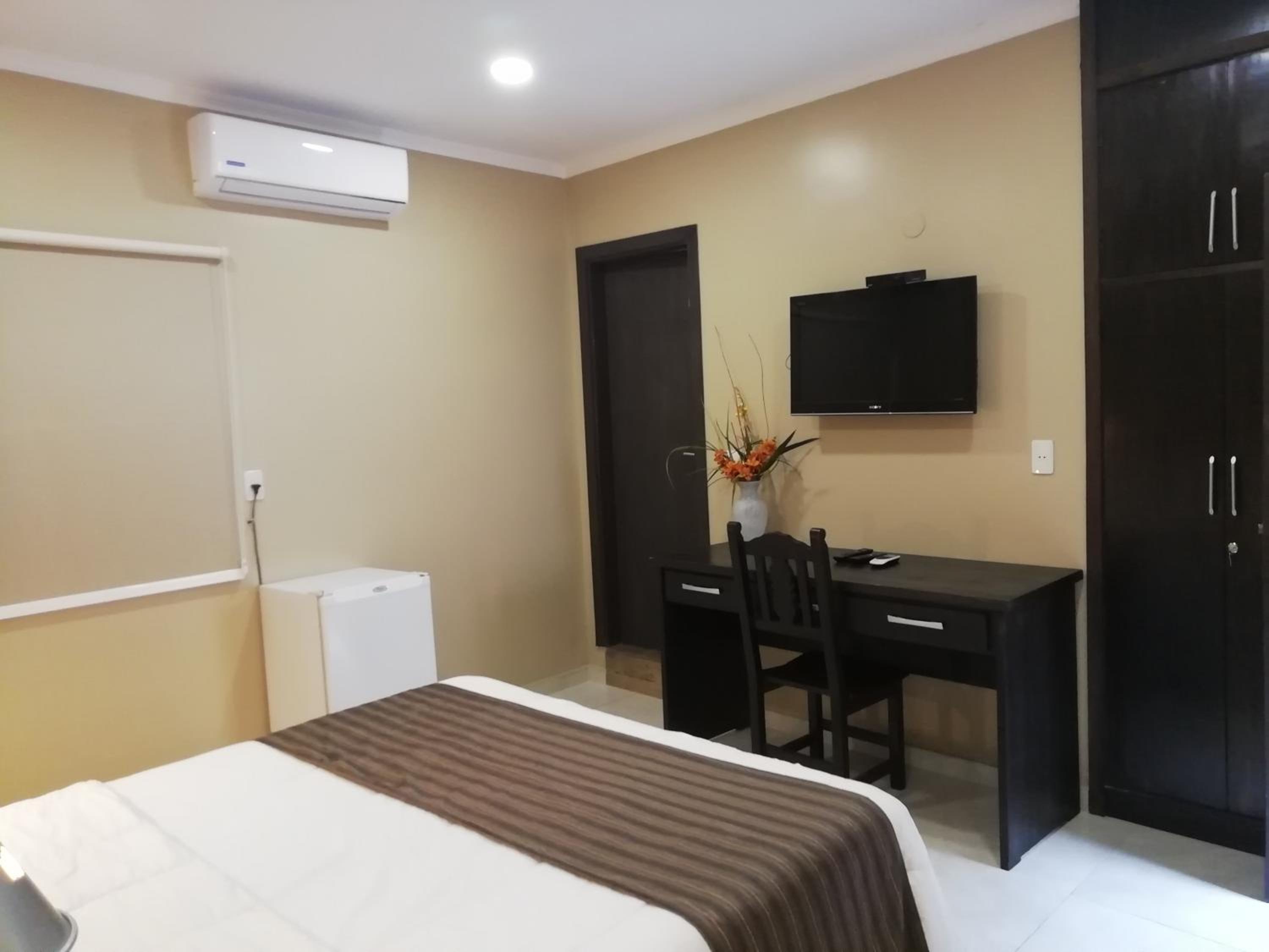 Large Single Room photo 2