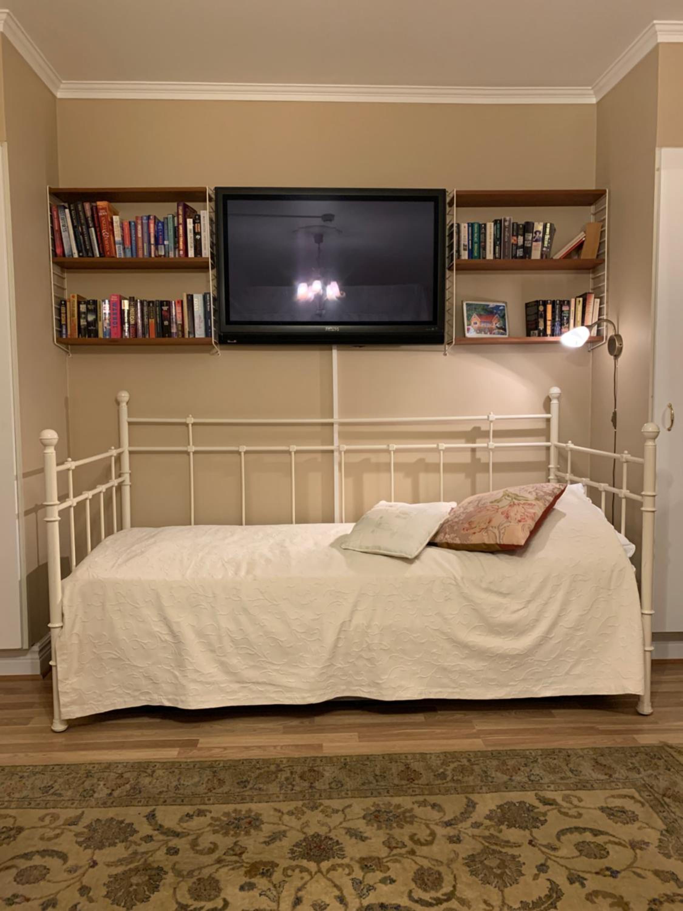 Deluxe Family Suite - Photo 2