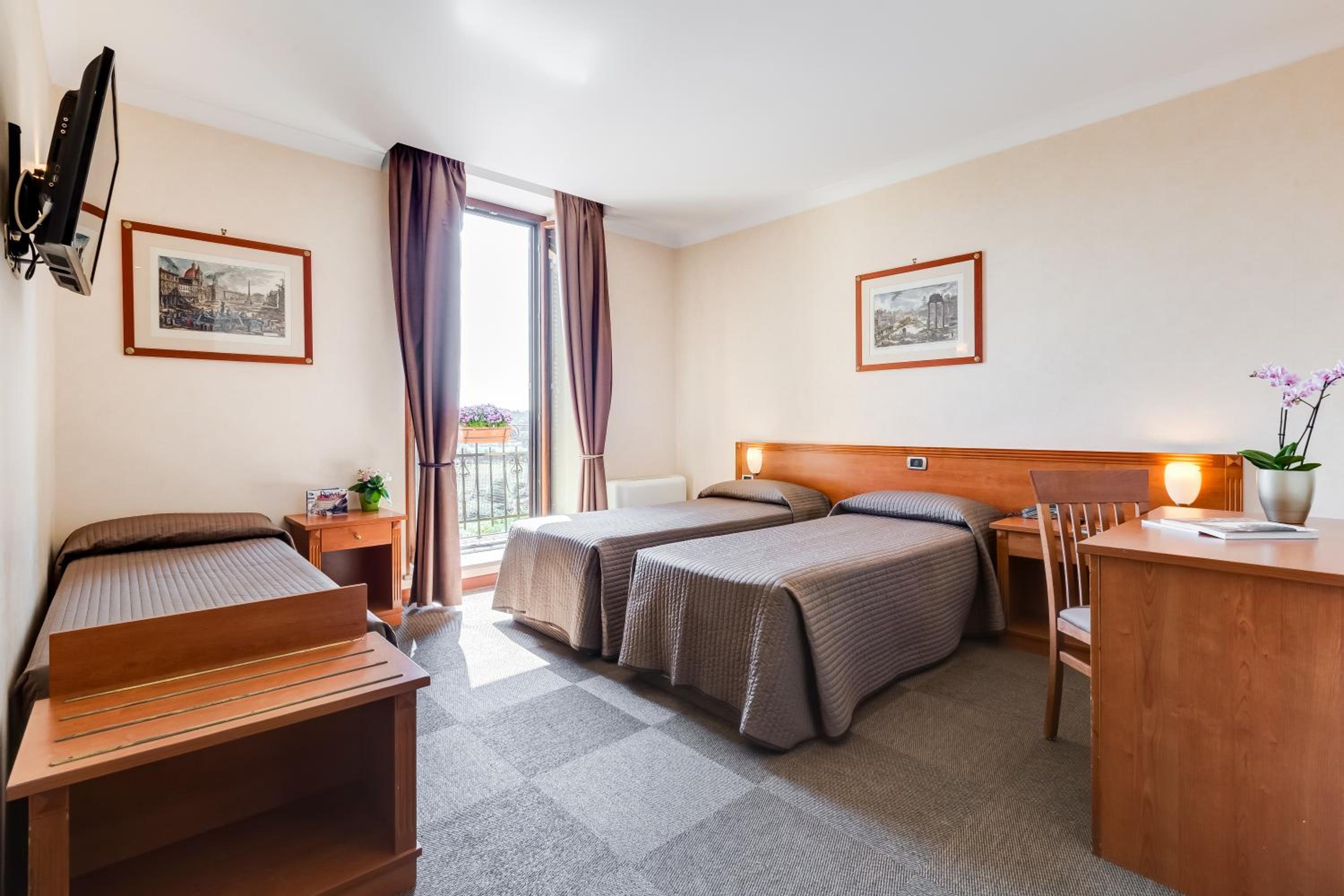 Triple Room photo 1