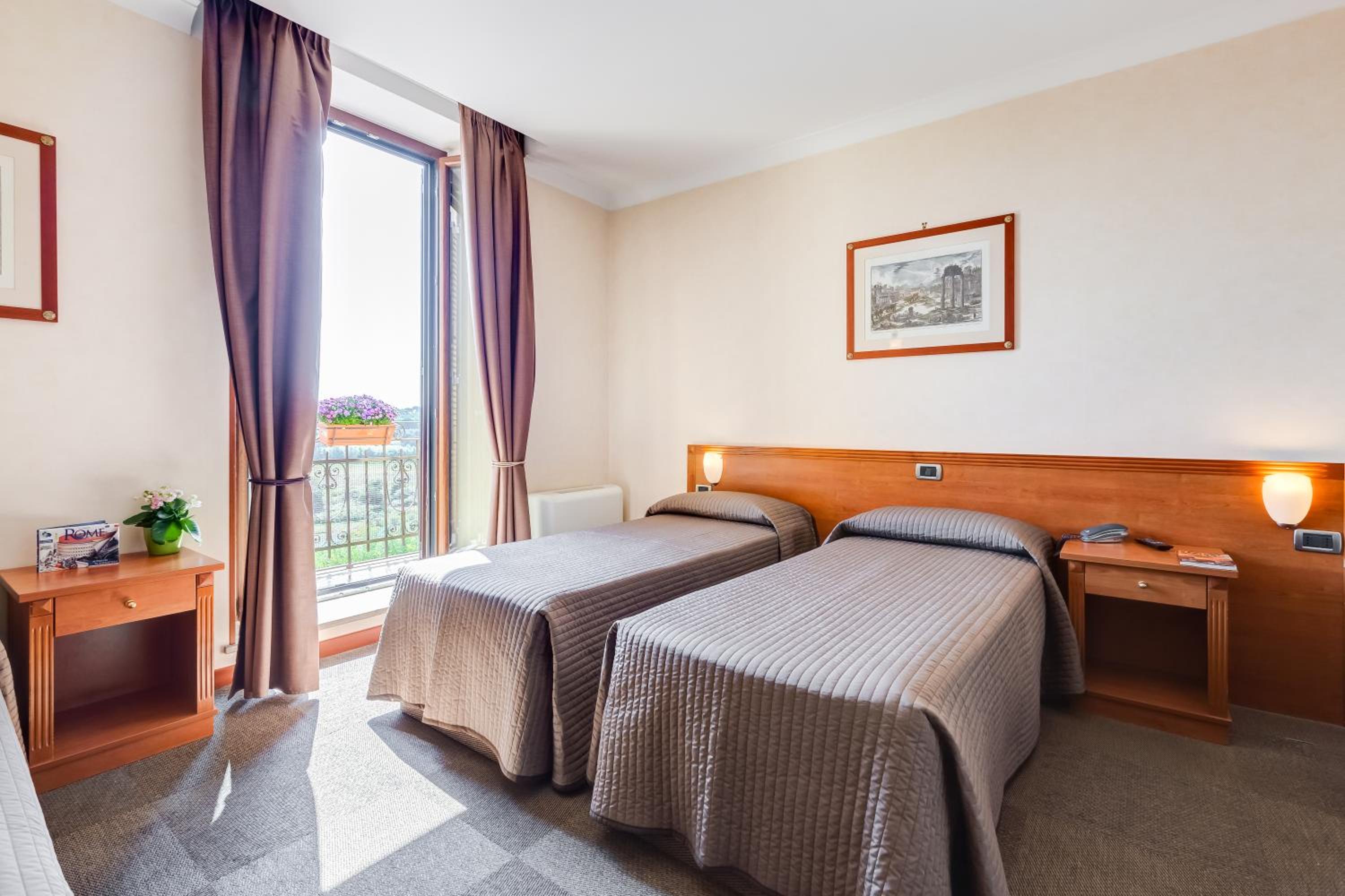 Double or Twin Room photo 1