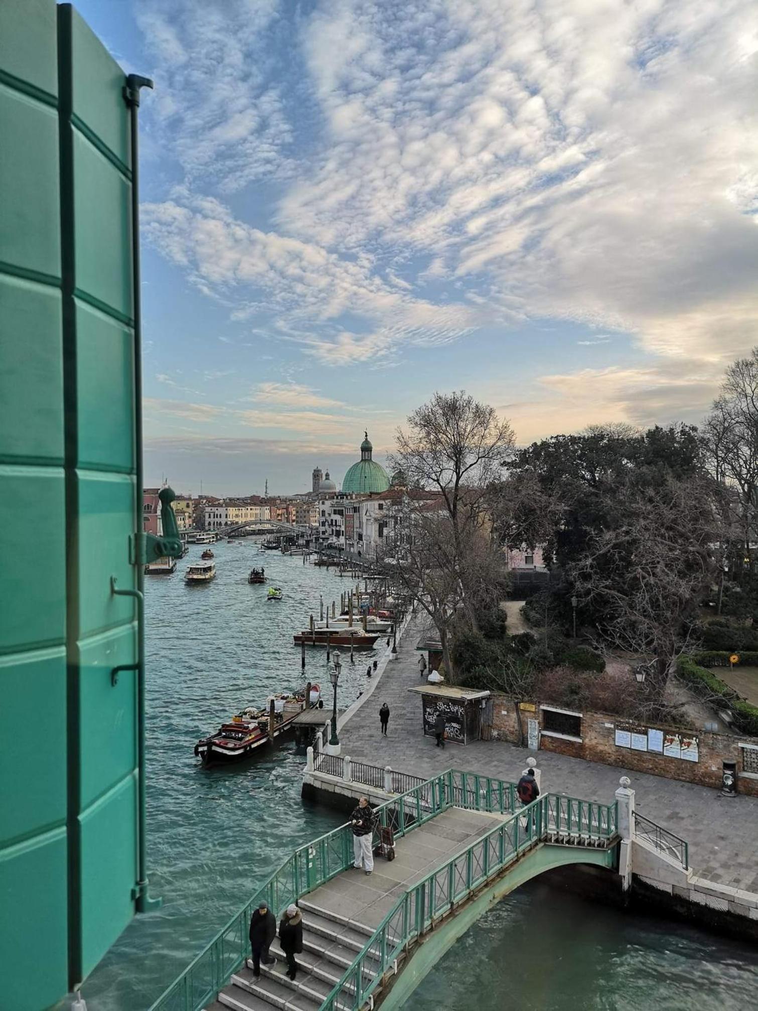 Deluxe Double or Twin Room with Grand Canal View