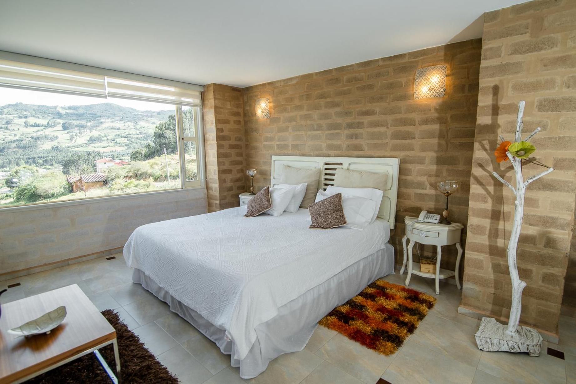 Suite with Balcony photo 2