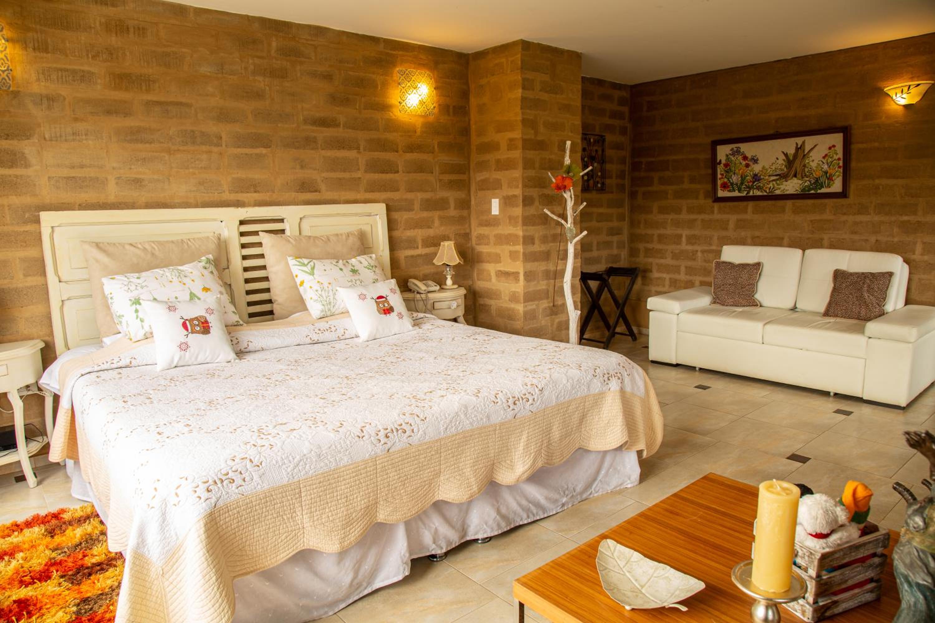 Suite with Balcony photo 3