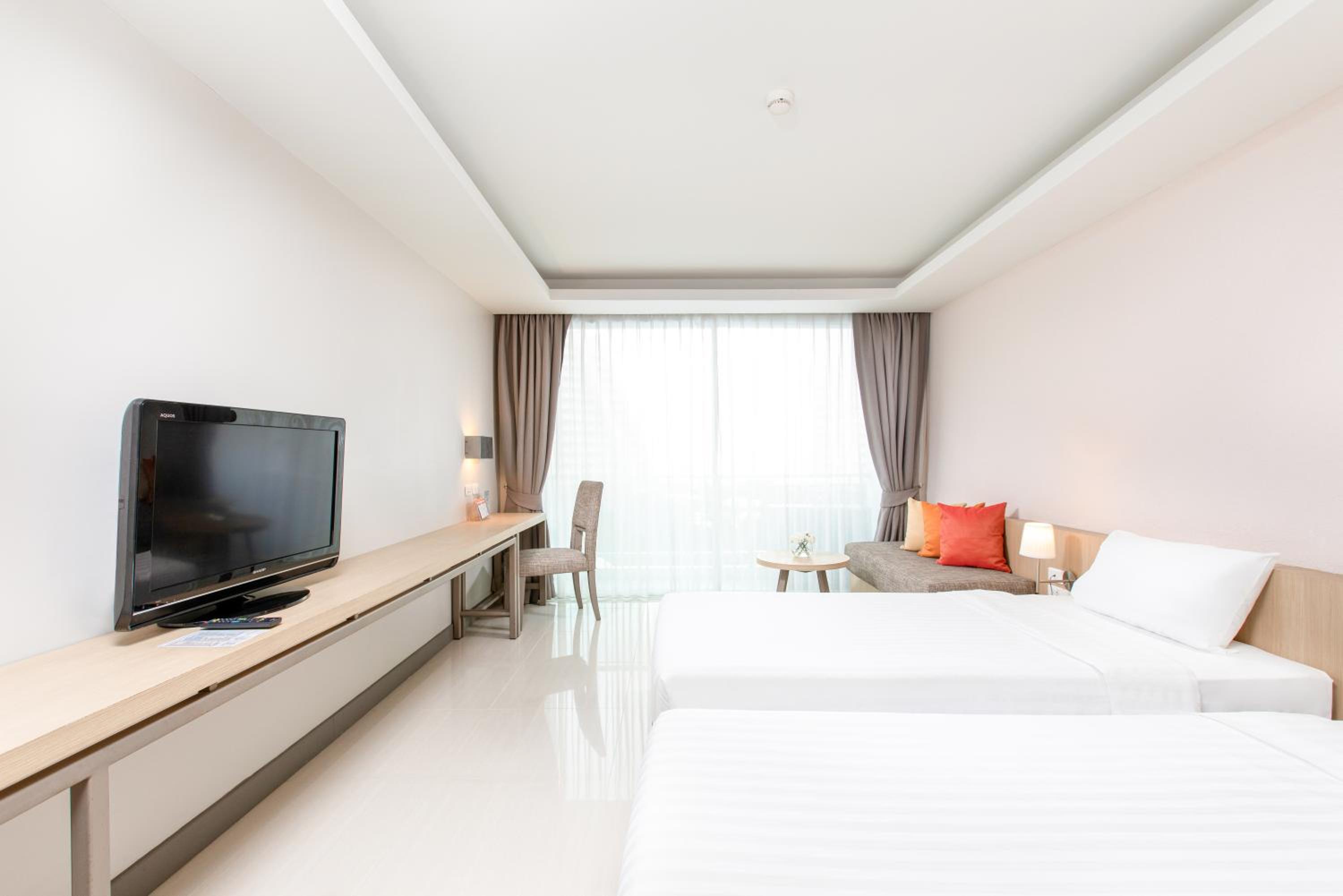 room photo