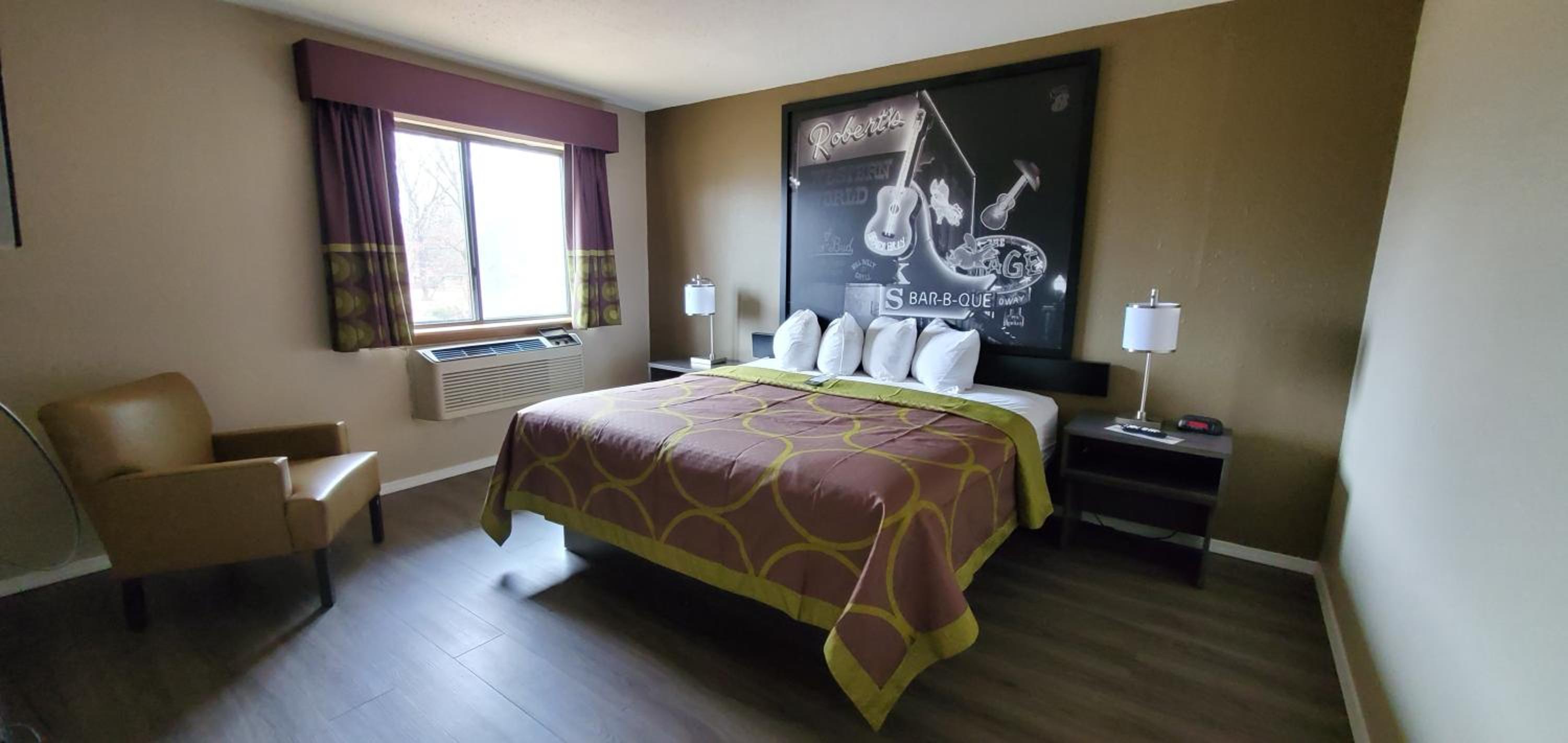 King Studio Suite - Non-Smoking - Photo 4