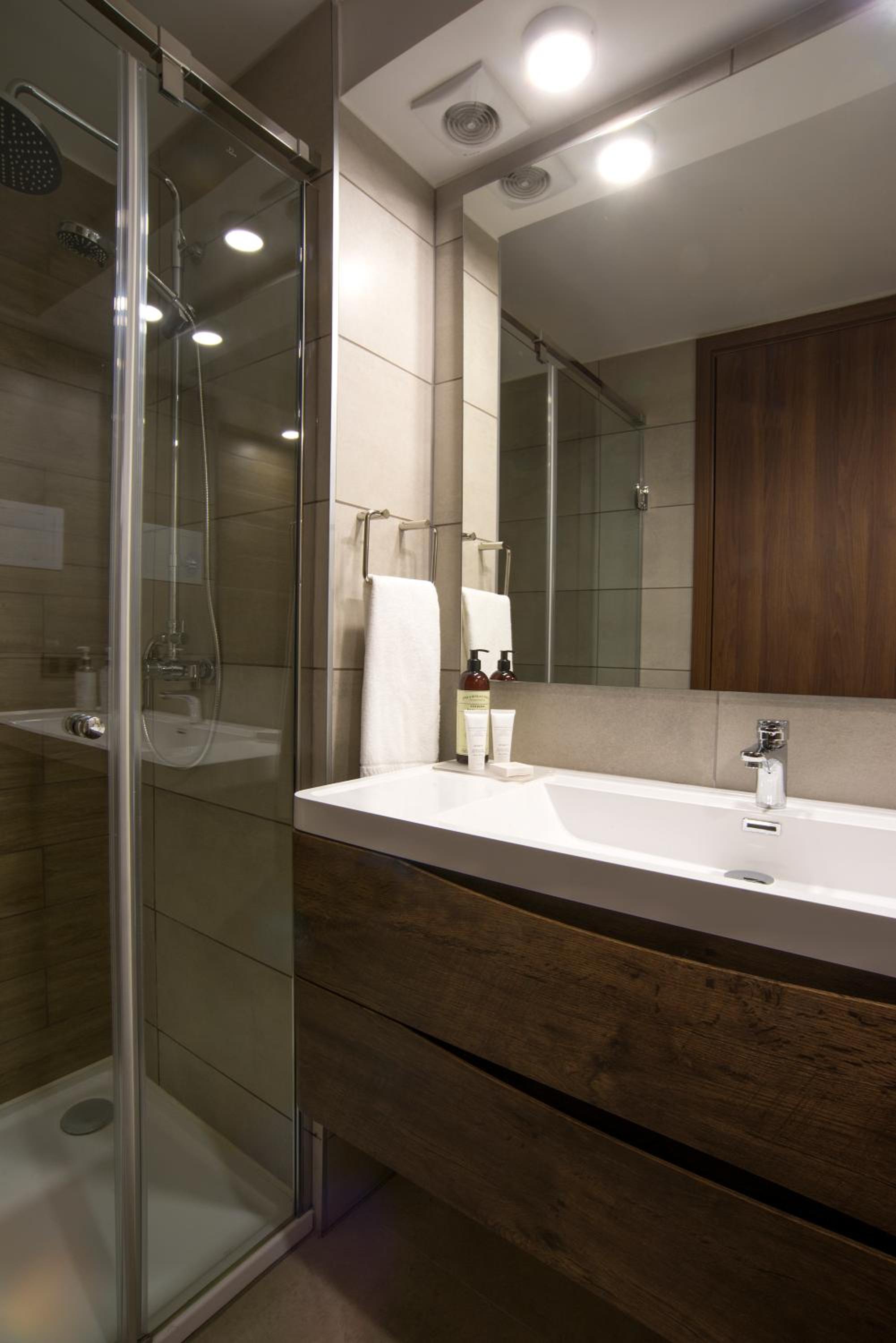 Suite with Terrace - Photo 6