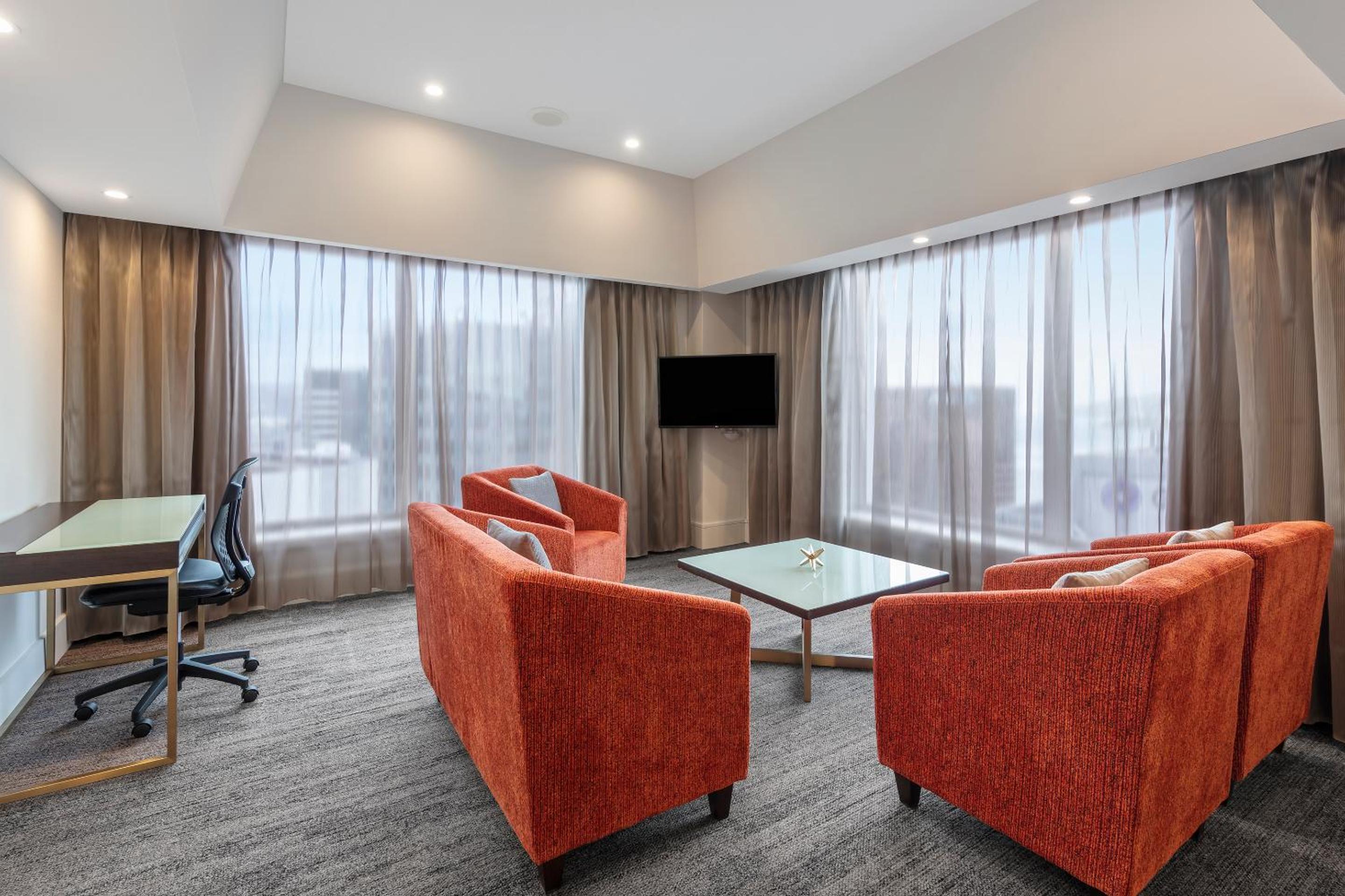 King Suite with Sea View - Photo 3