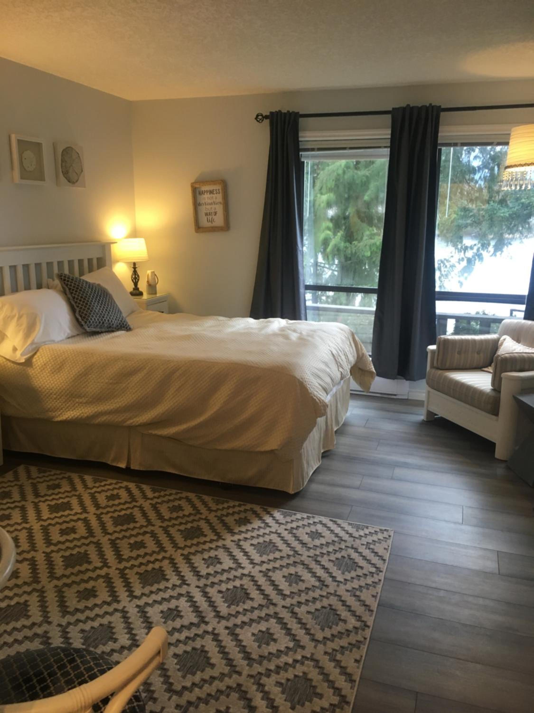 Queen Suite photo 3
