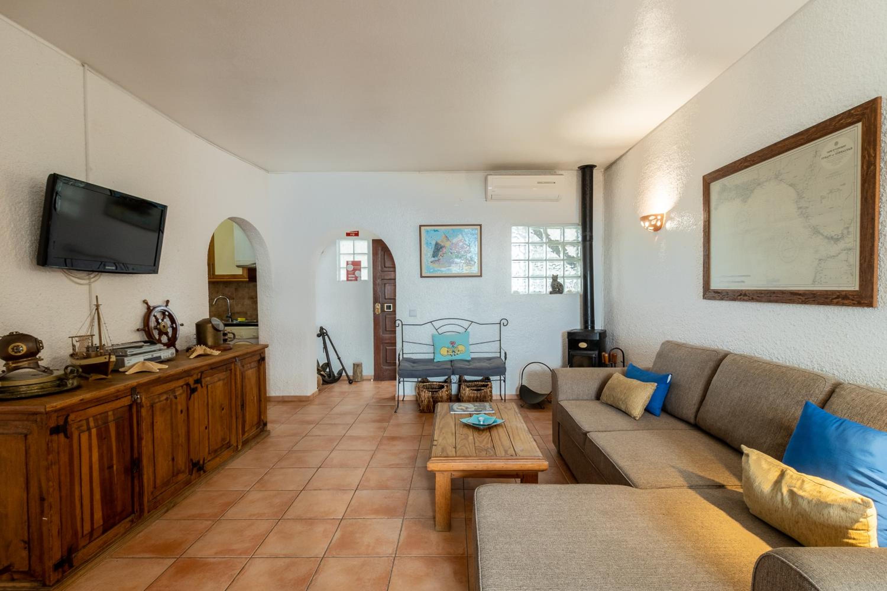 Apartment photo 1