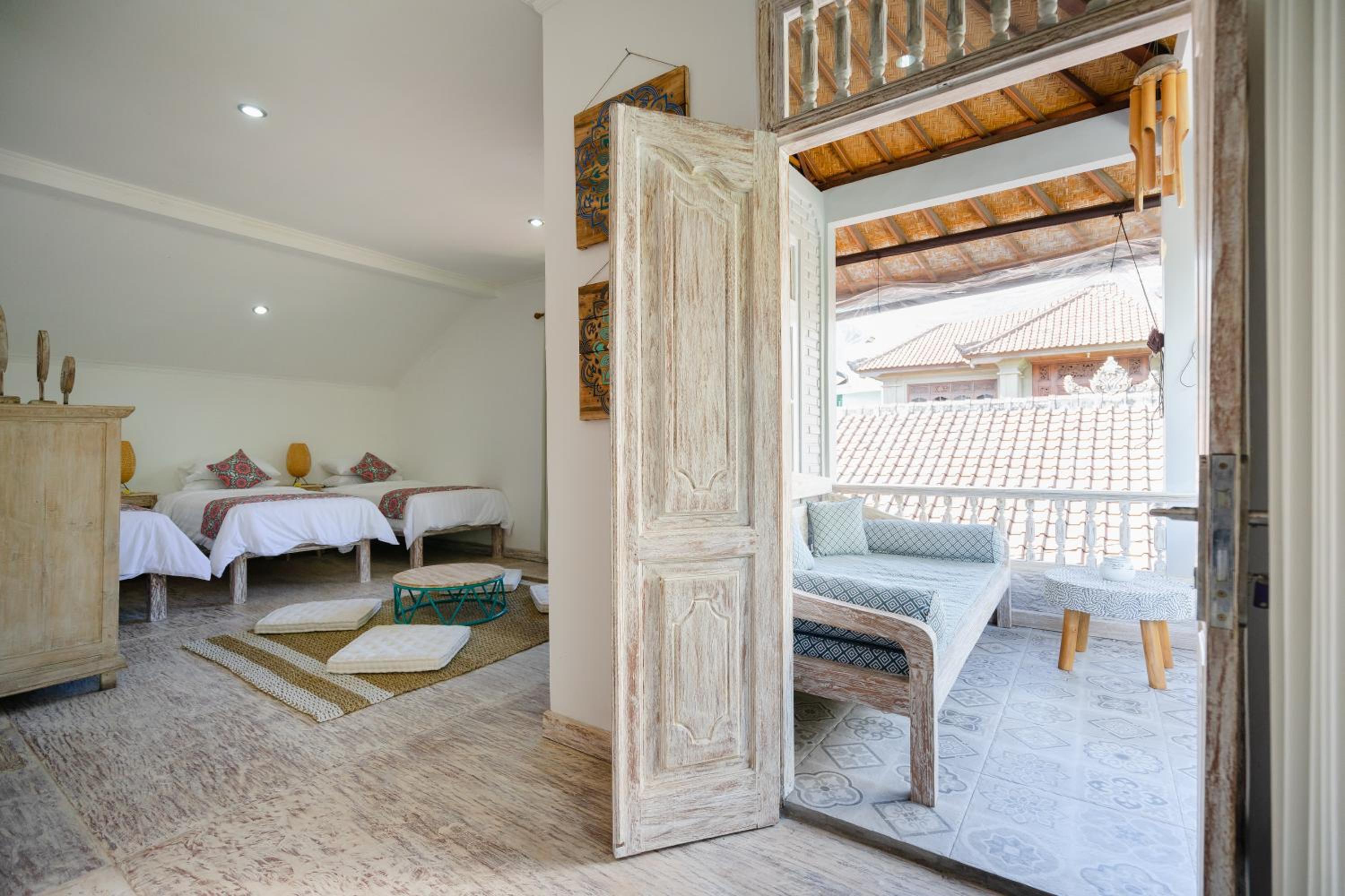 Three-Bedroom Villa photo 3