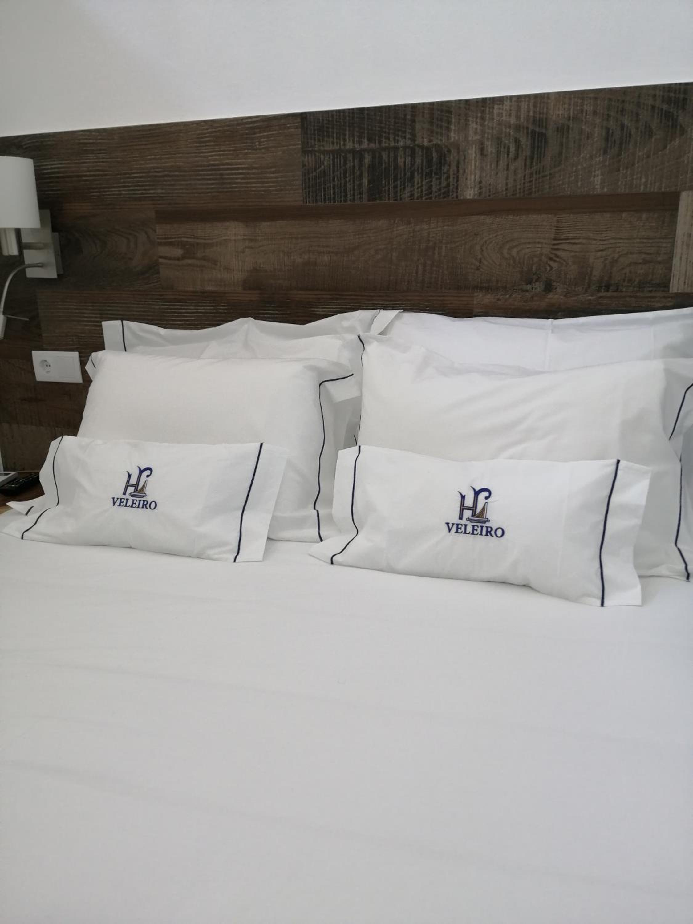 Double Room with Balcony and Sea View - Photo 8