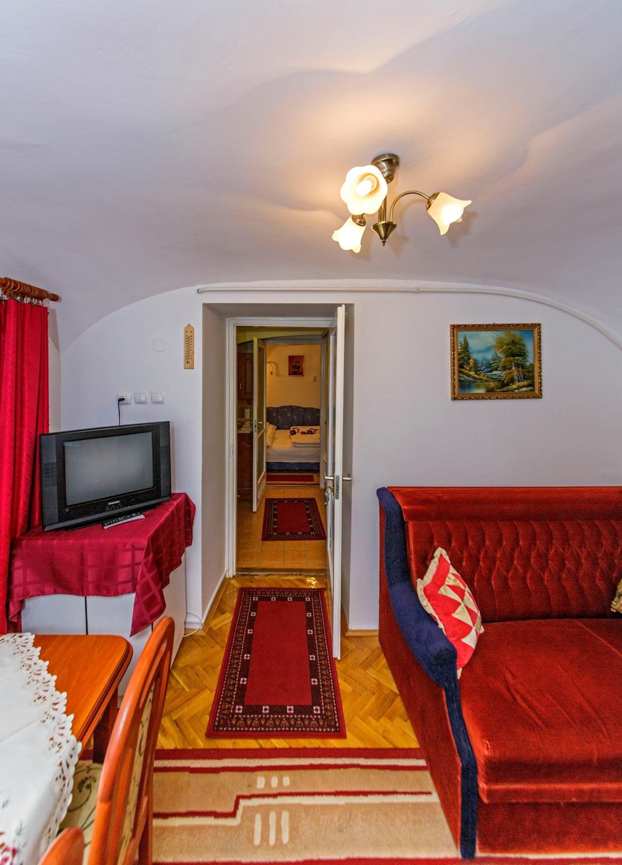 Two-Bedorom Apartment with Balcony - Photo 8