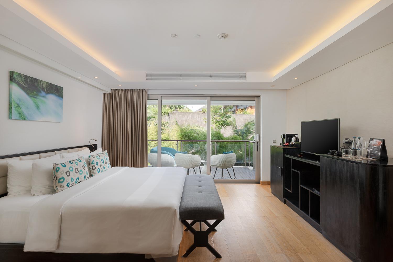 Junior Leisure King Suite