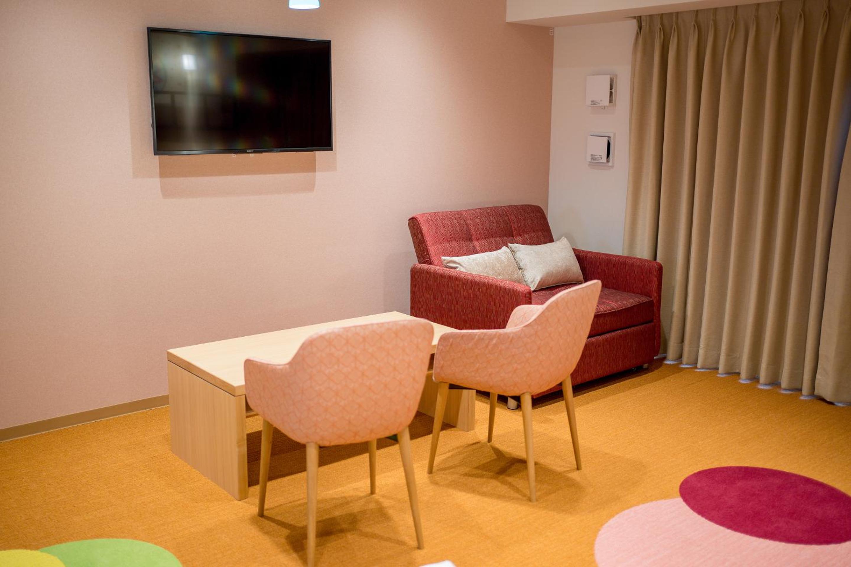 Twin Bed with Bunk Bed - Photo 16