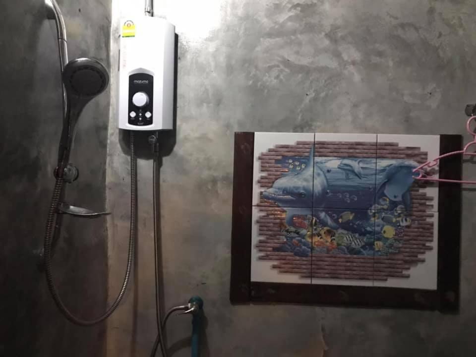 Bungalow with Share Bathroom ( Fan) - Photo 6
