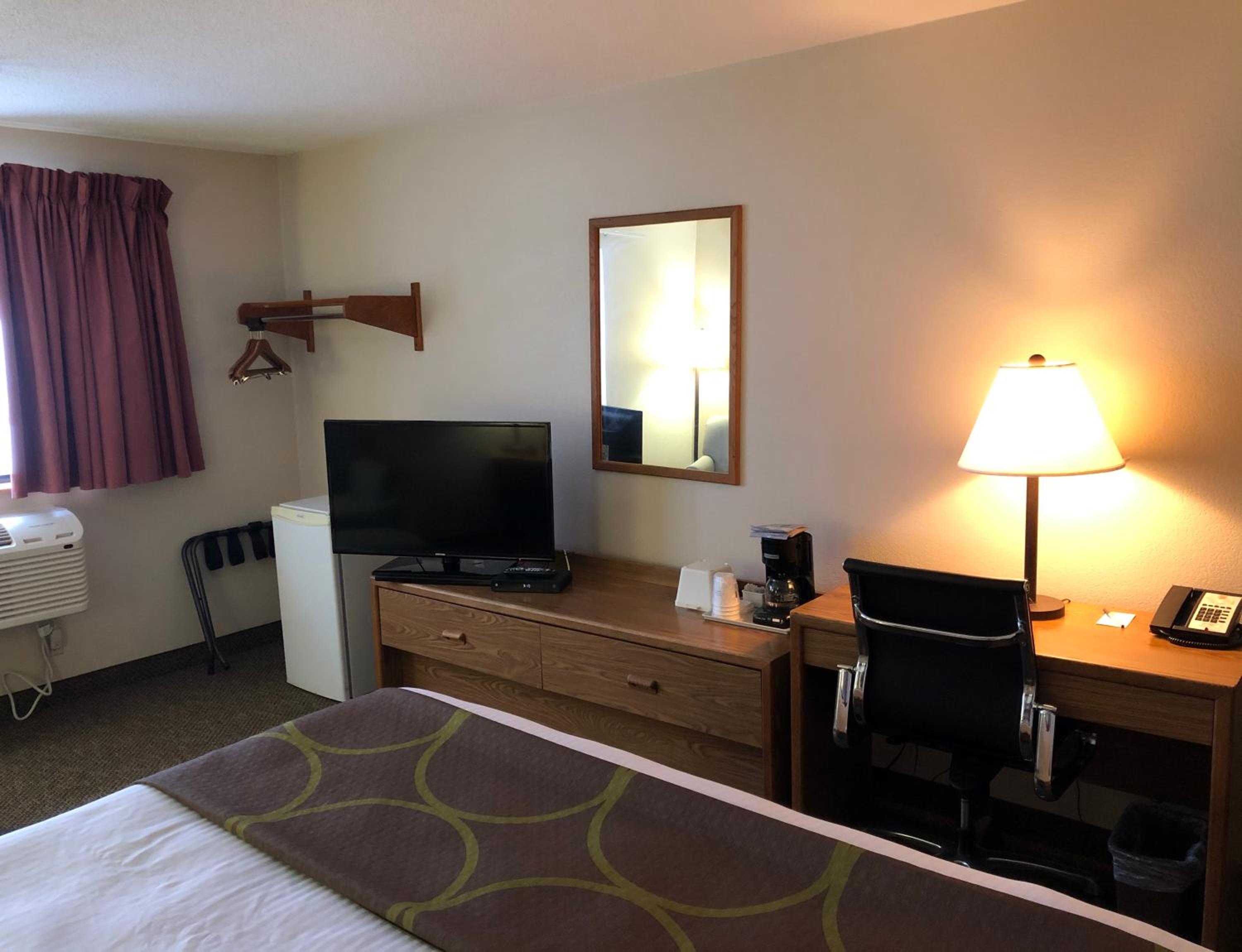 King Room- Non-Smoking photo 2