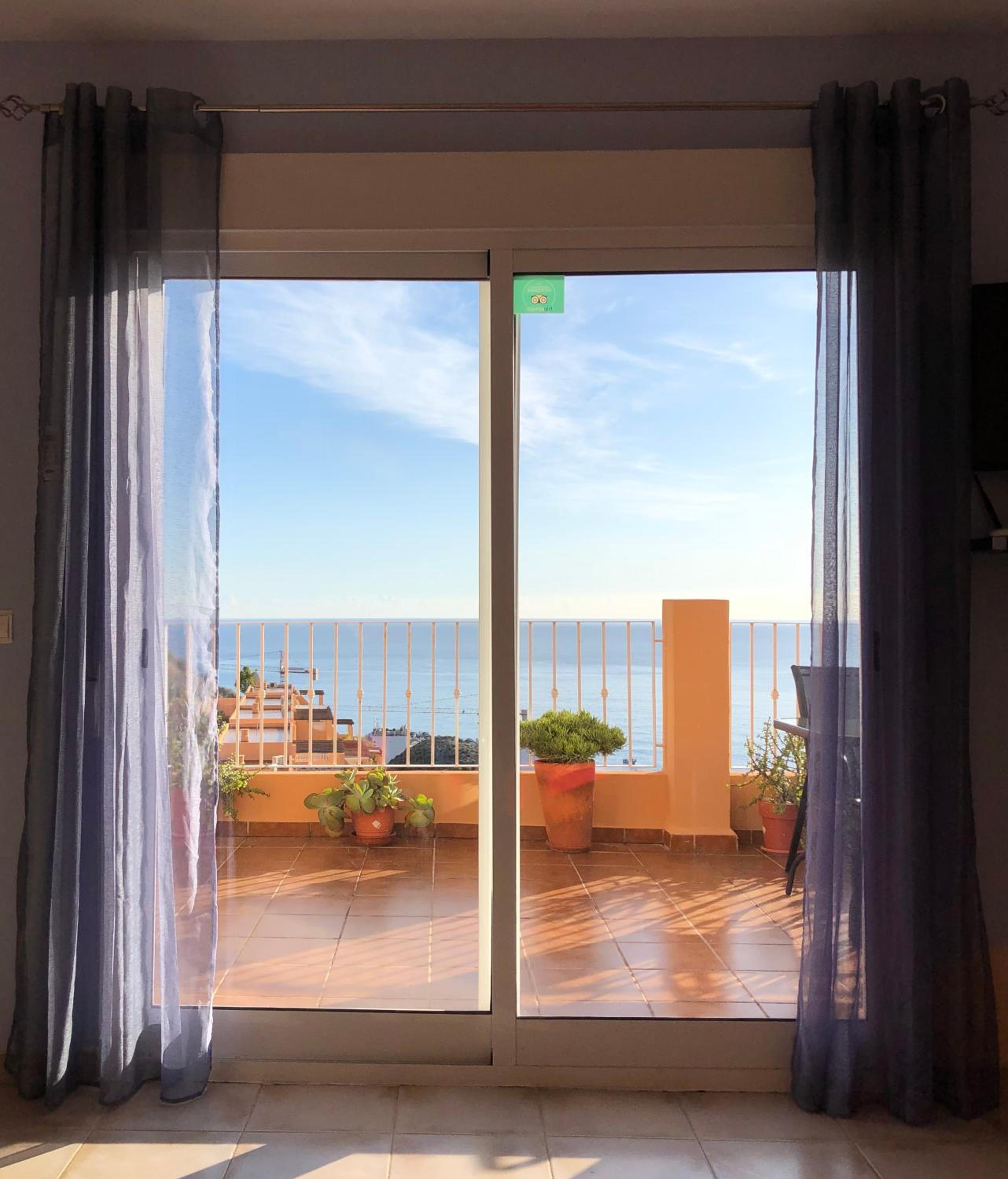 Apartment with Sea View photo 3