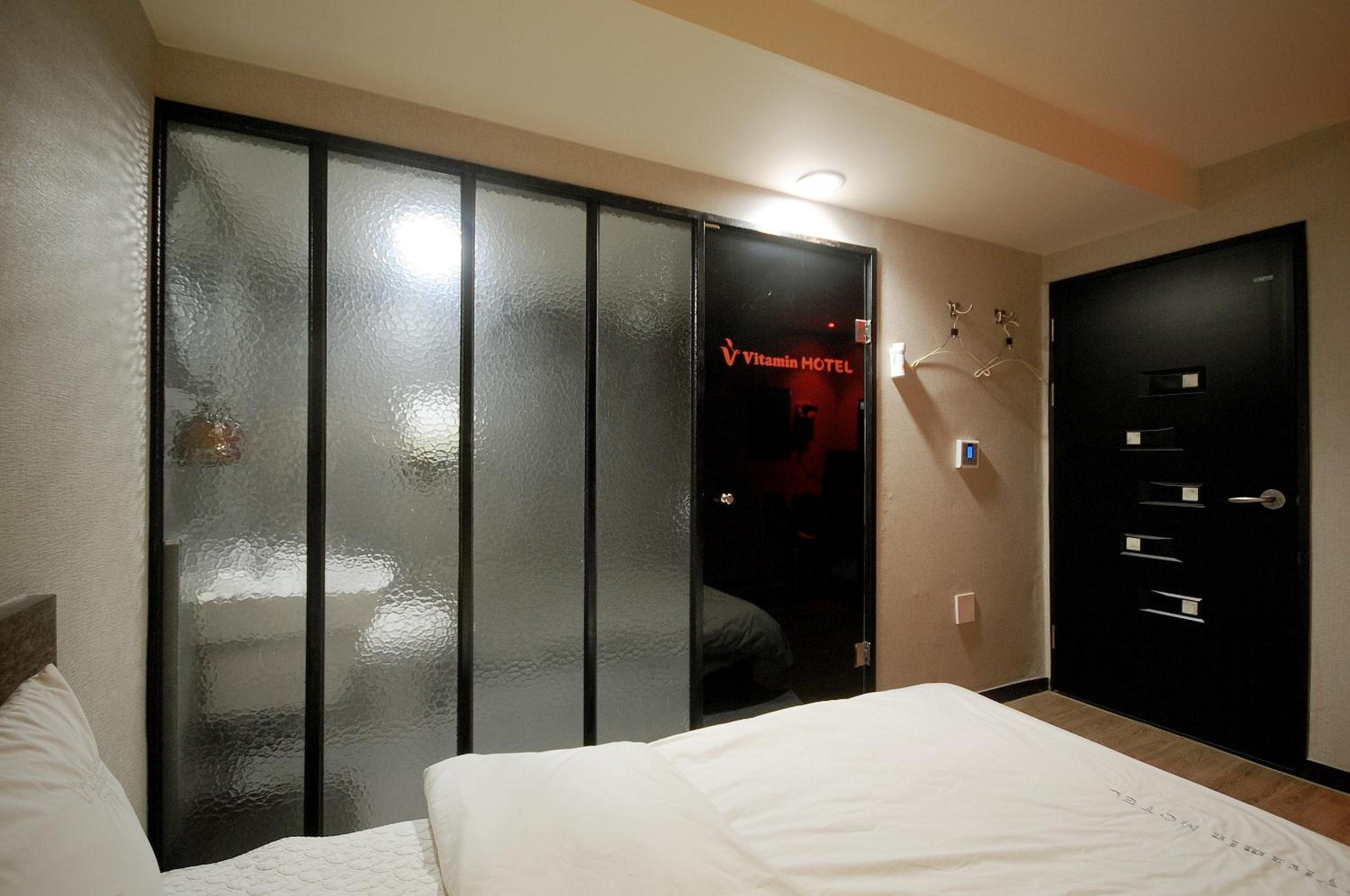 Standard Double Room - Photo 6