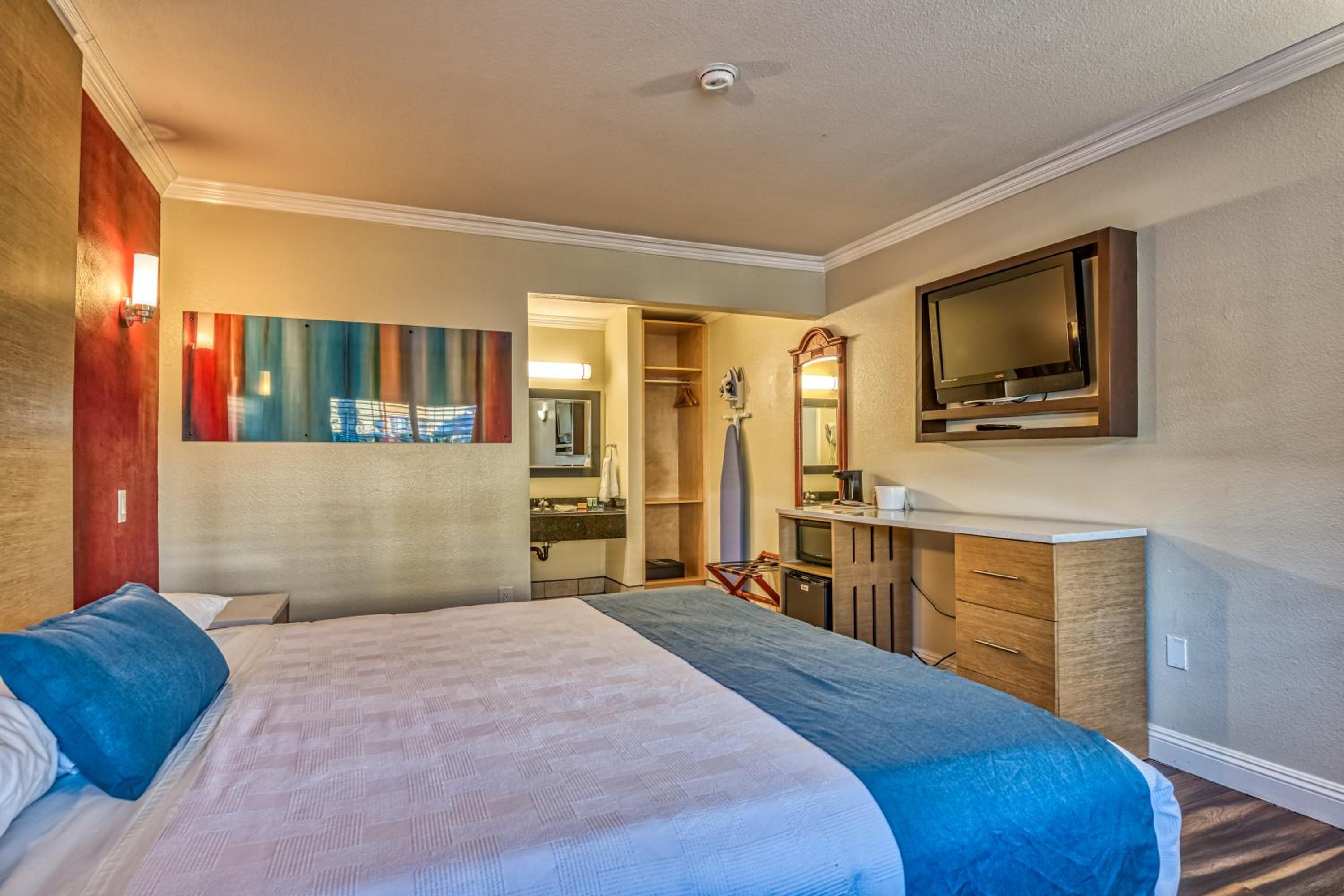 Superior King Room photo 1