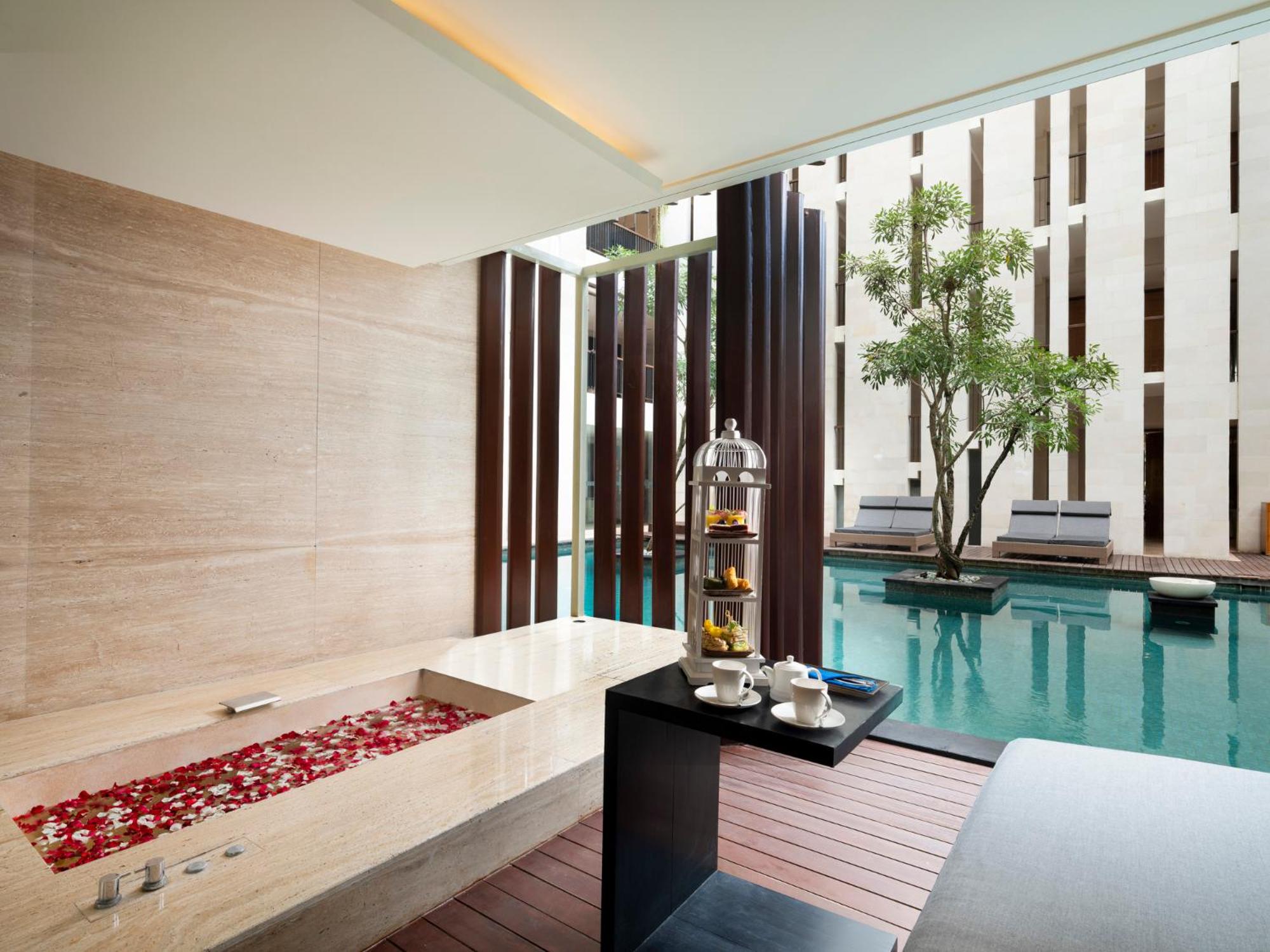 Seminyak Pool King Suite with Balcony