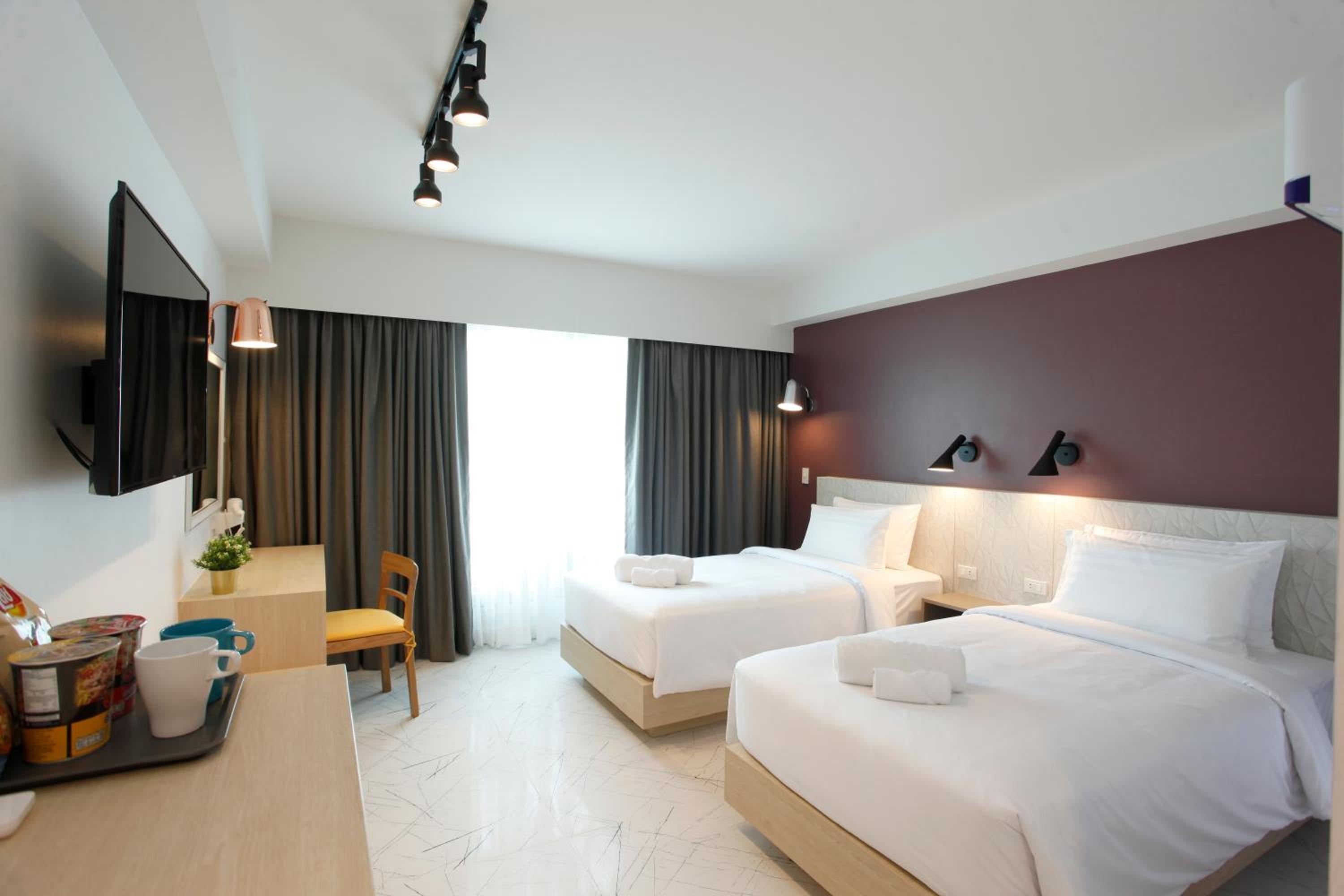 Standard Twin Room - Photo 1