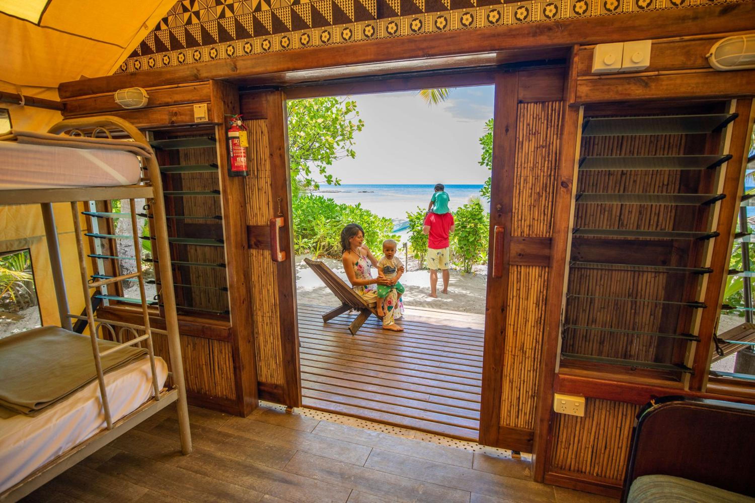 Beachfront Levu (Large) Bure photo 5