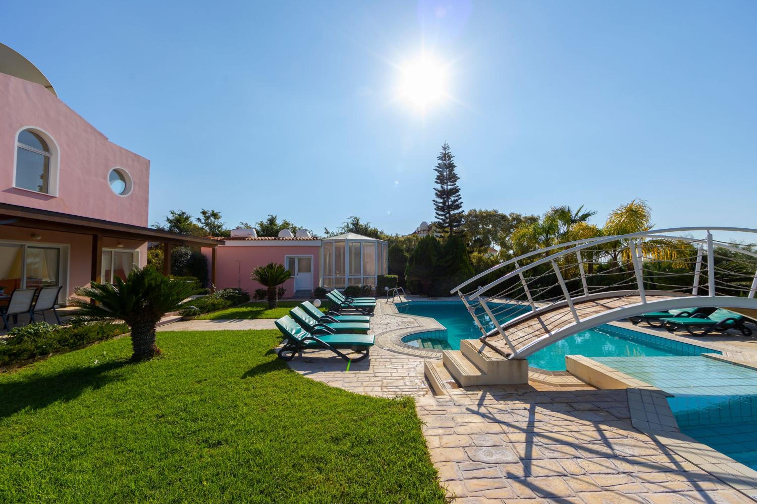 Villa with Private Pool photo 1
