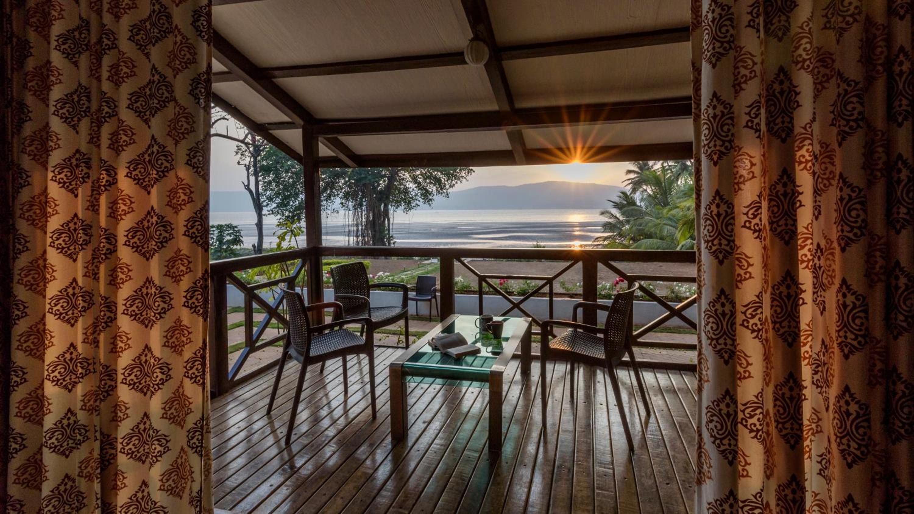 Cottage With Sea View