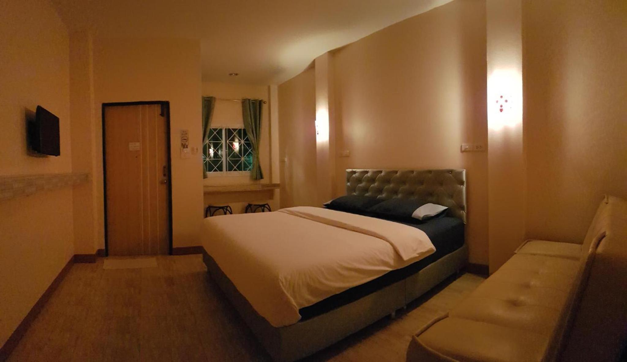 King Room - Photo 13