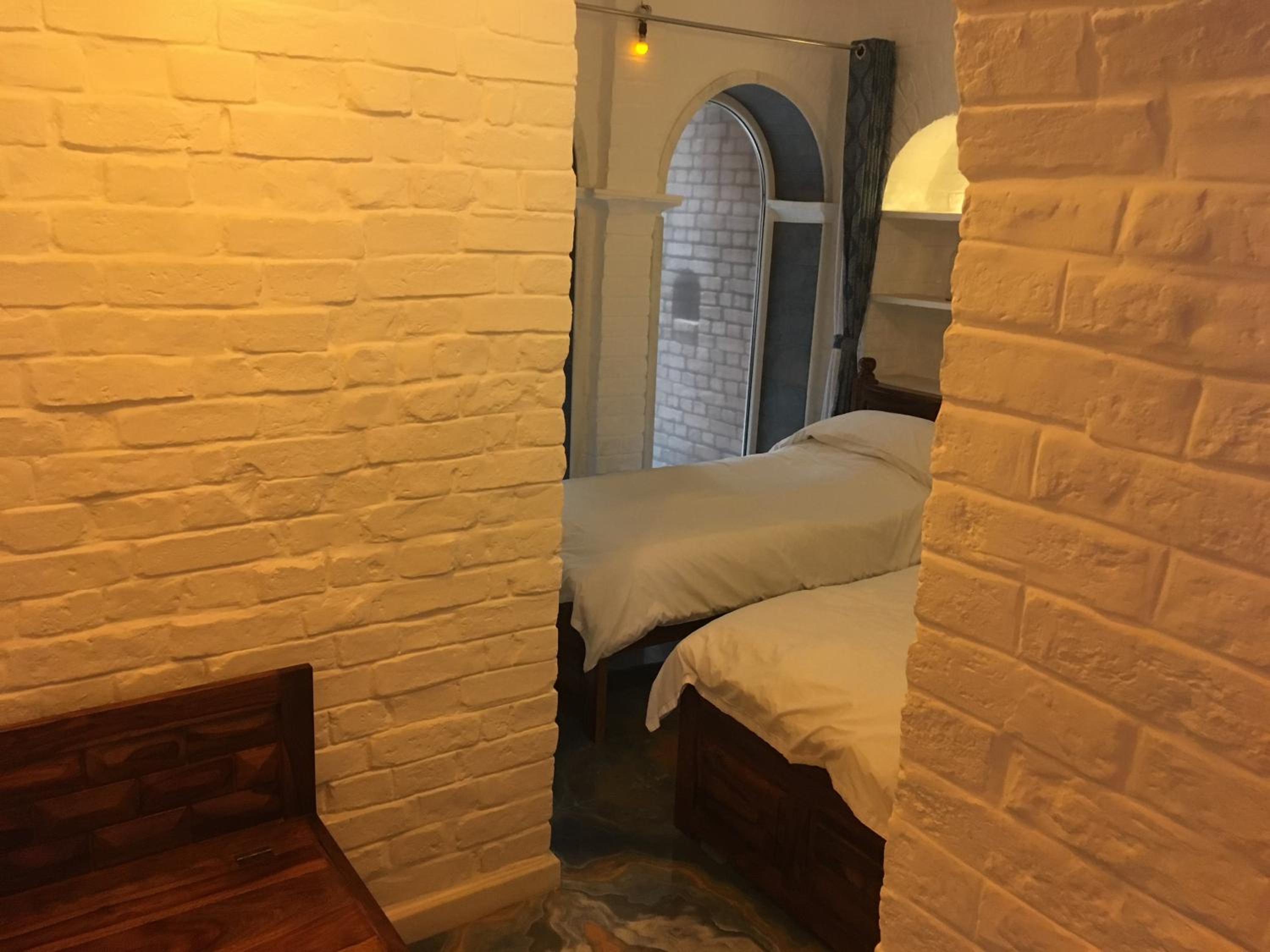 Deluxe Suite - Photo 12
