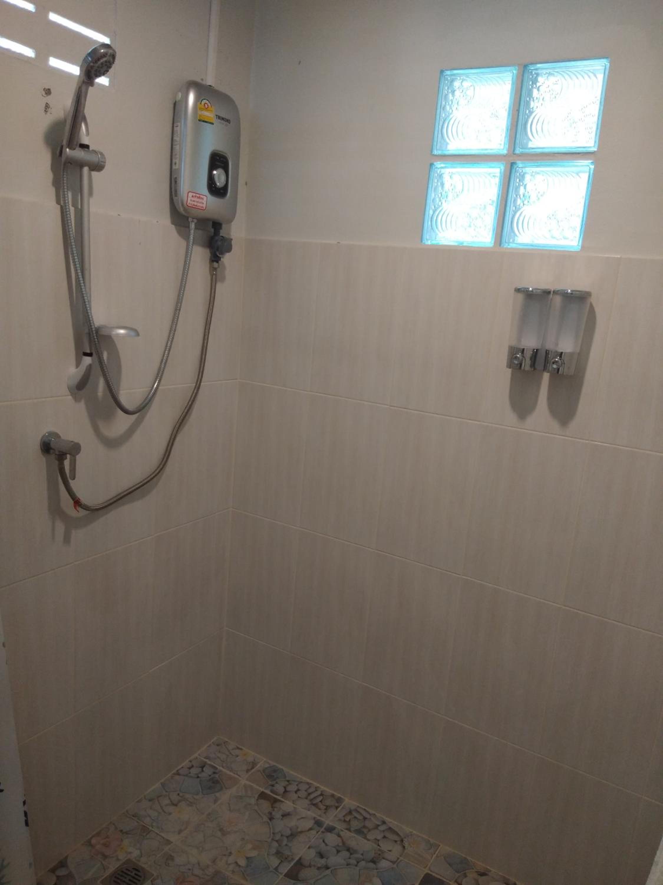 Superior Bungalow photo 2