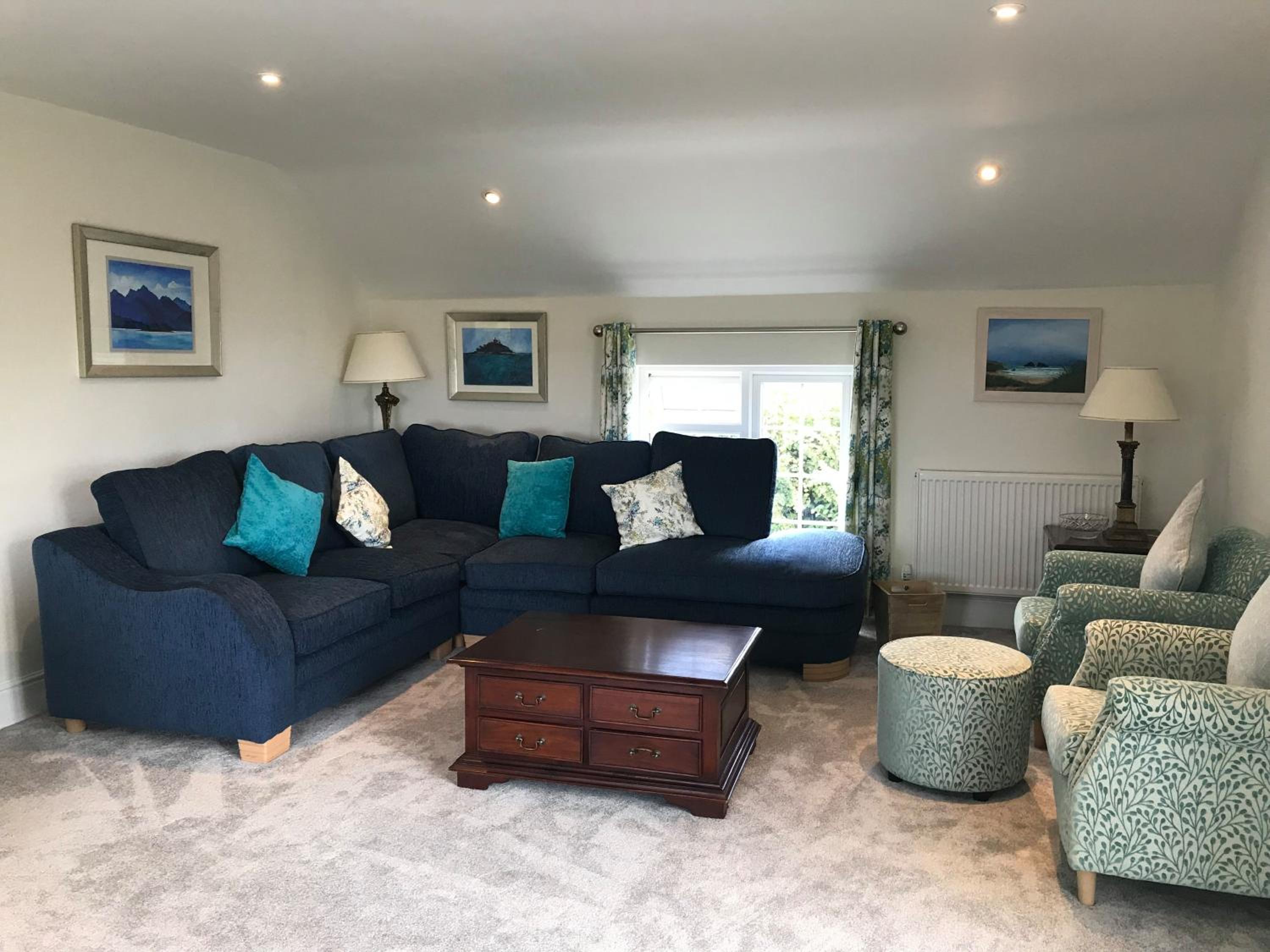 Three-Bedroom House photo 2