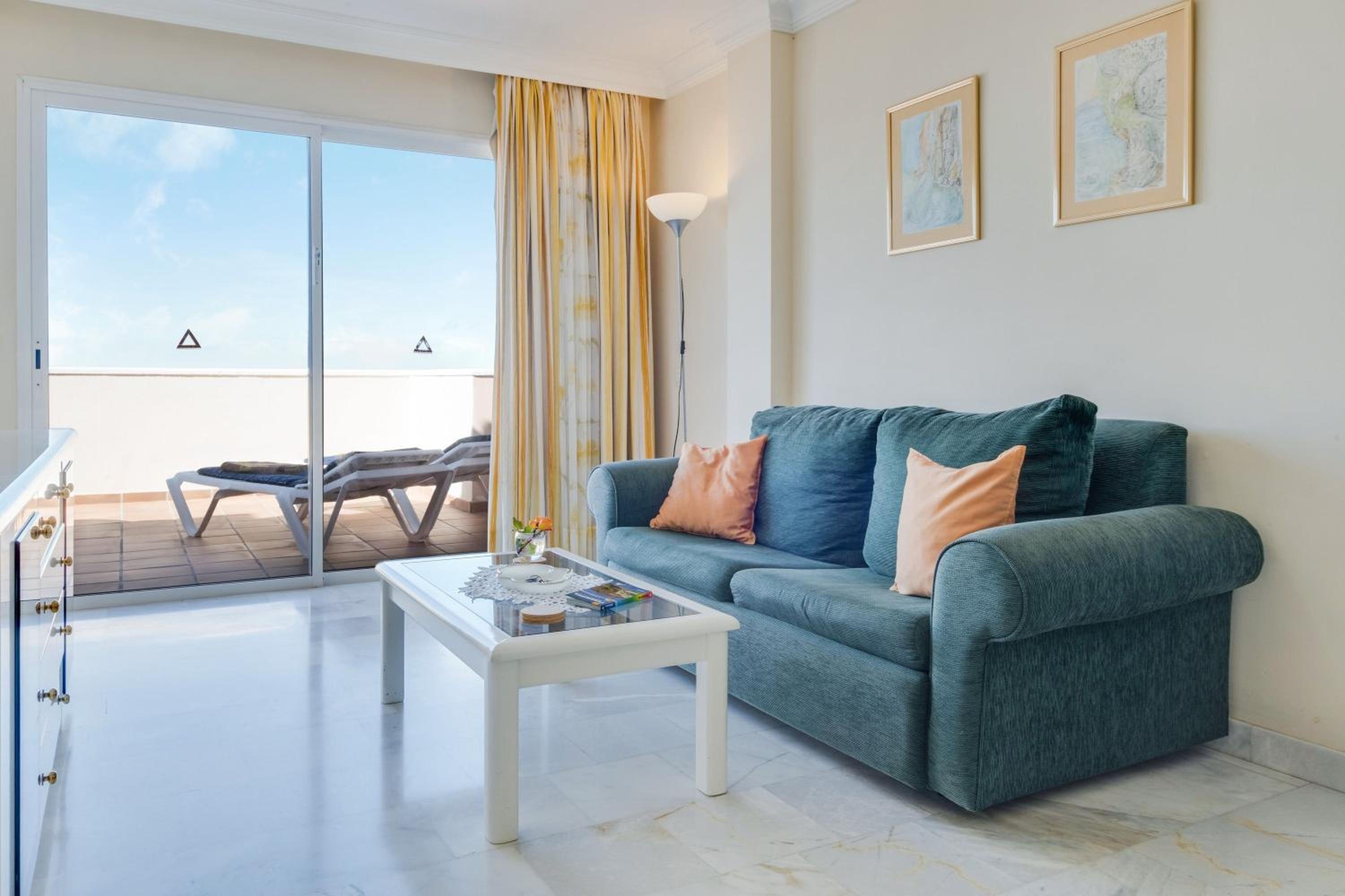 Superior One-Bedroom Apartment with Balcony - Photo 18