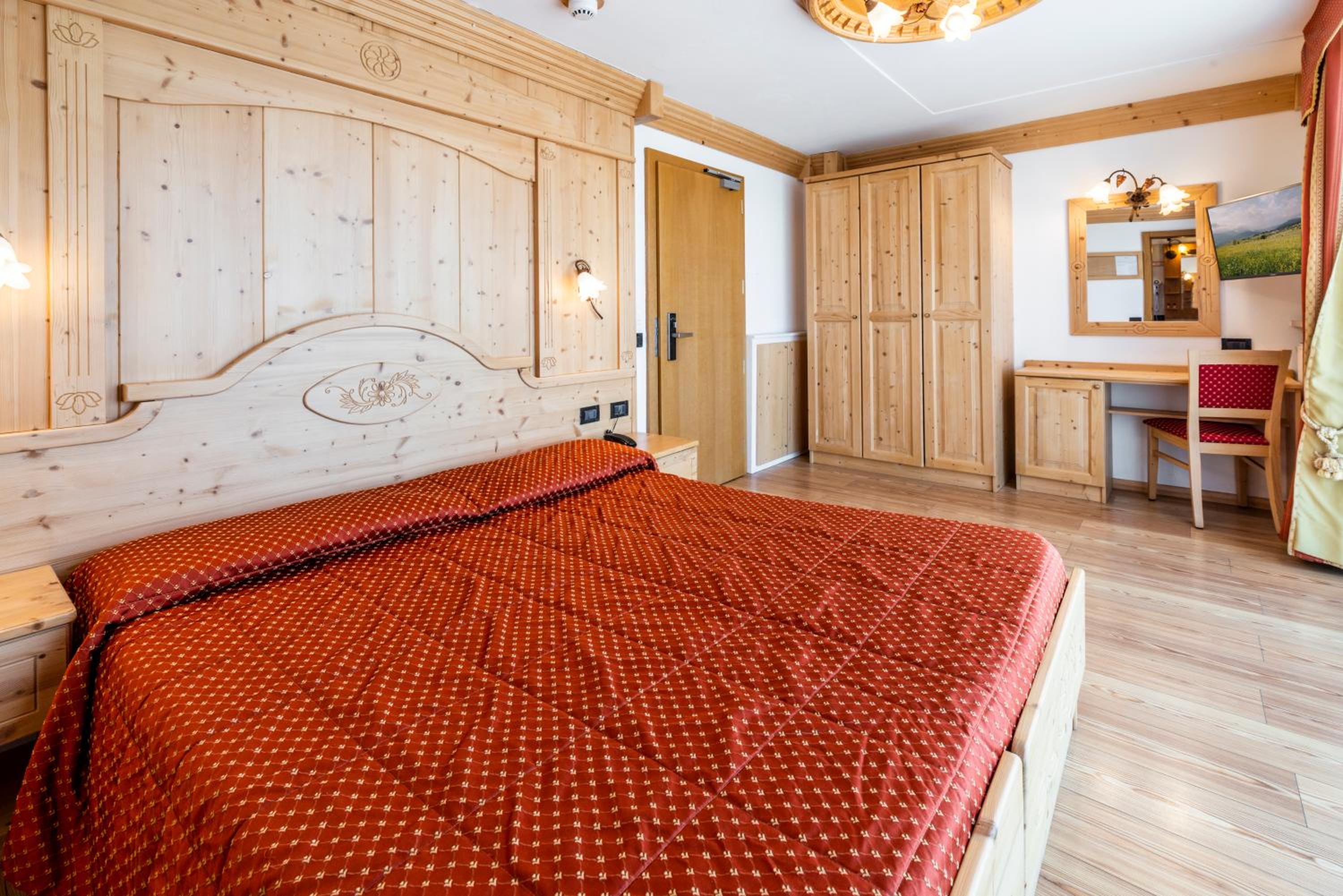 Classic Double Room