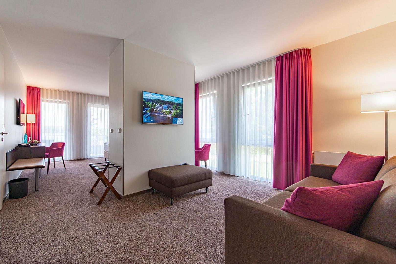 Junior Suite with Balcony - Photo 1