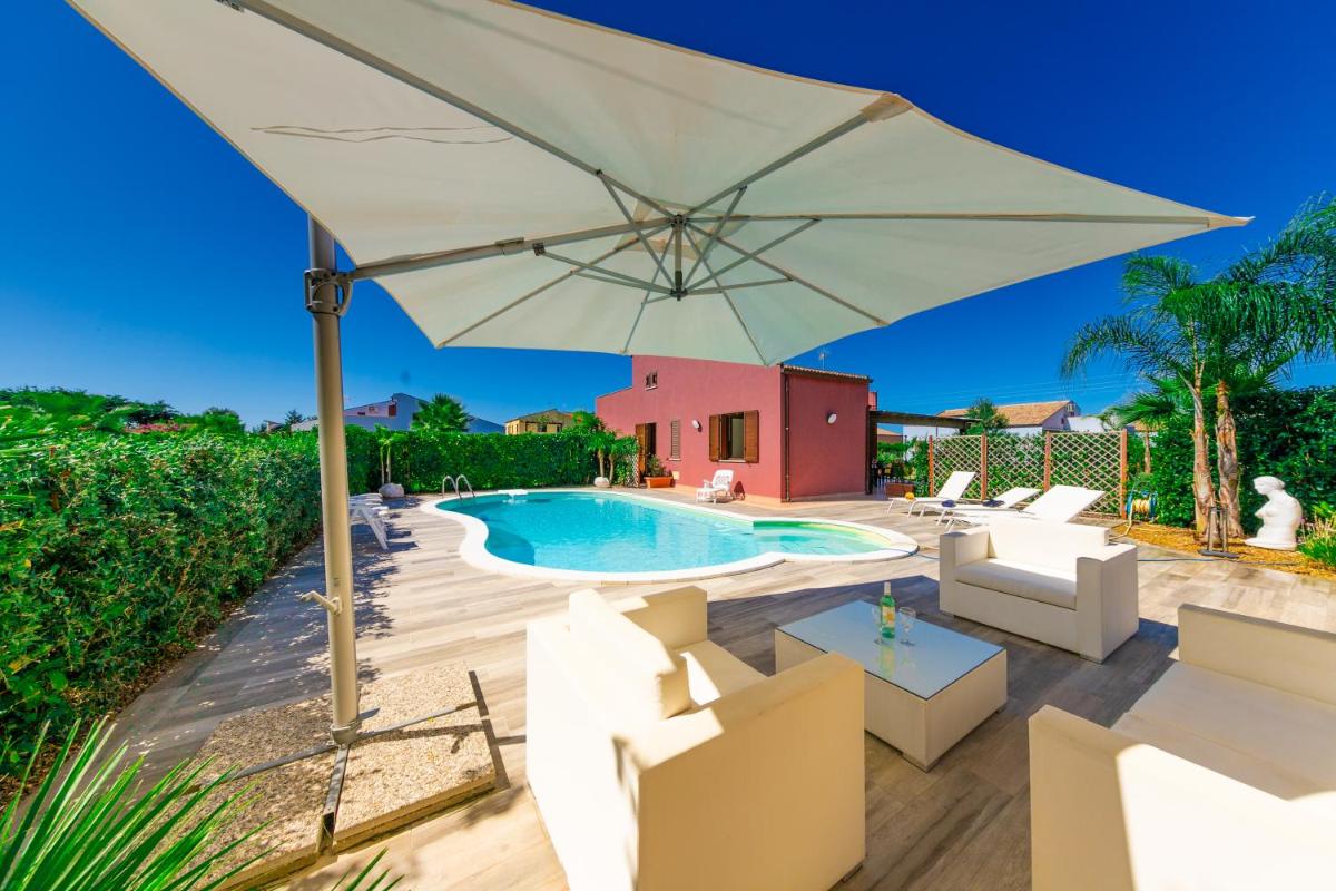 Villa photo 1
